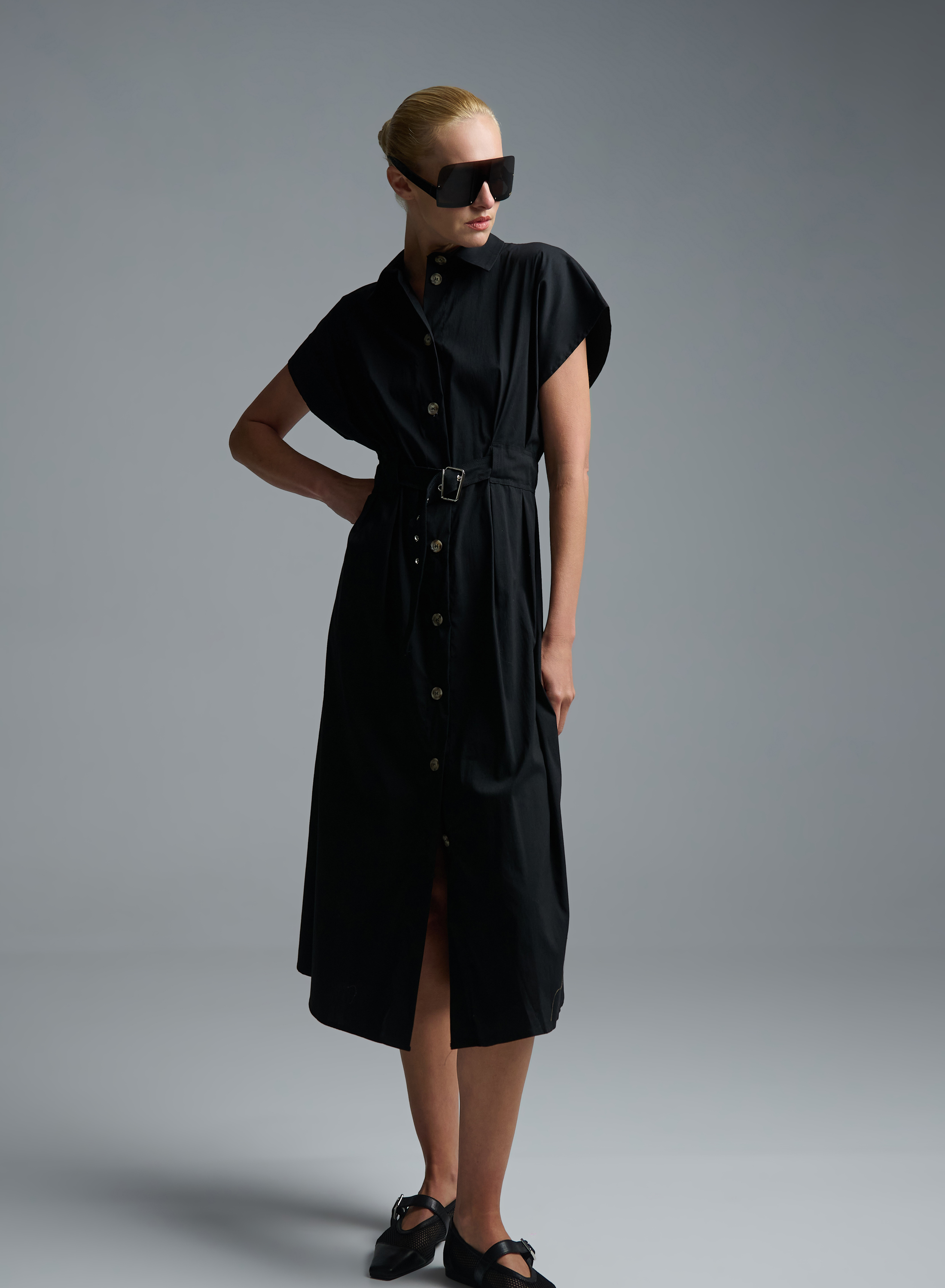 Black sleeveless chemisier Dress with belt R.R. - 1