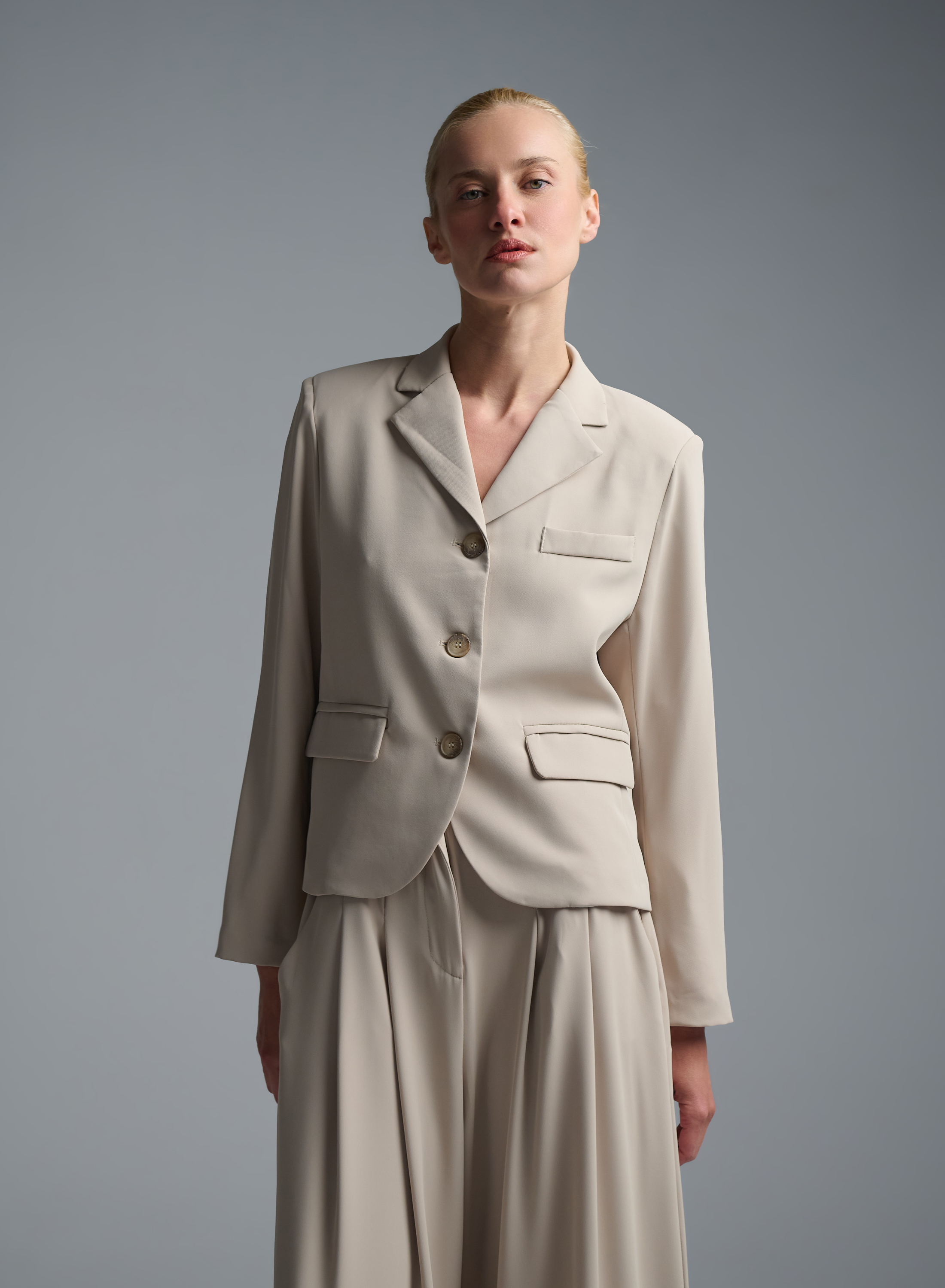 Beige Jacket with three buttons Tensione Inn - 2