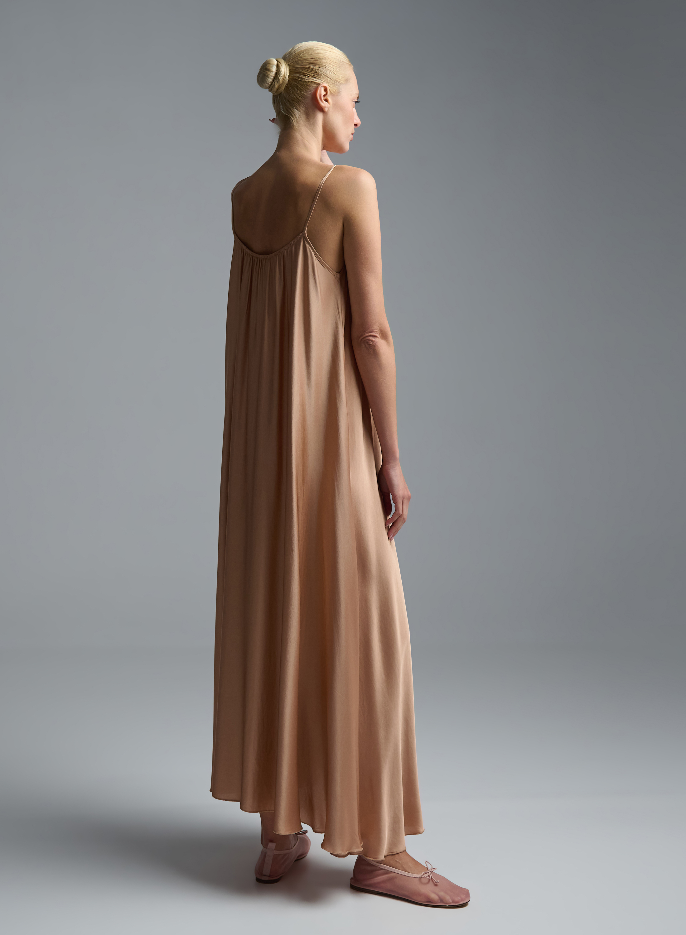 Nude silky touch Dress with straps Vicolo - 4