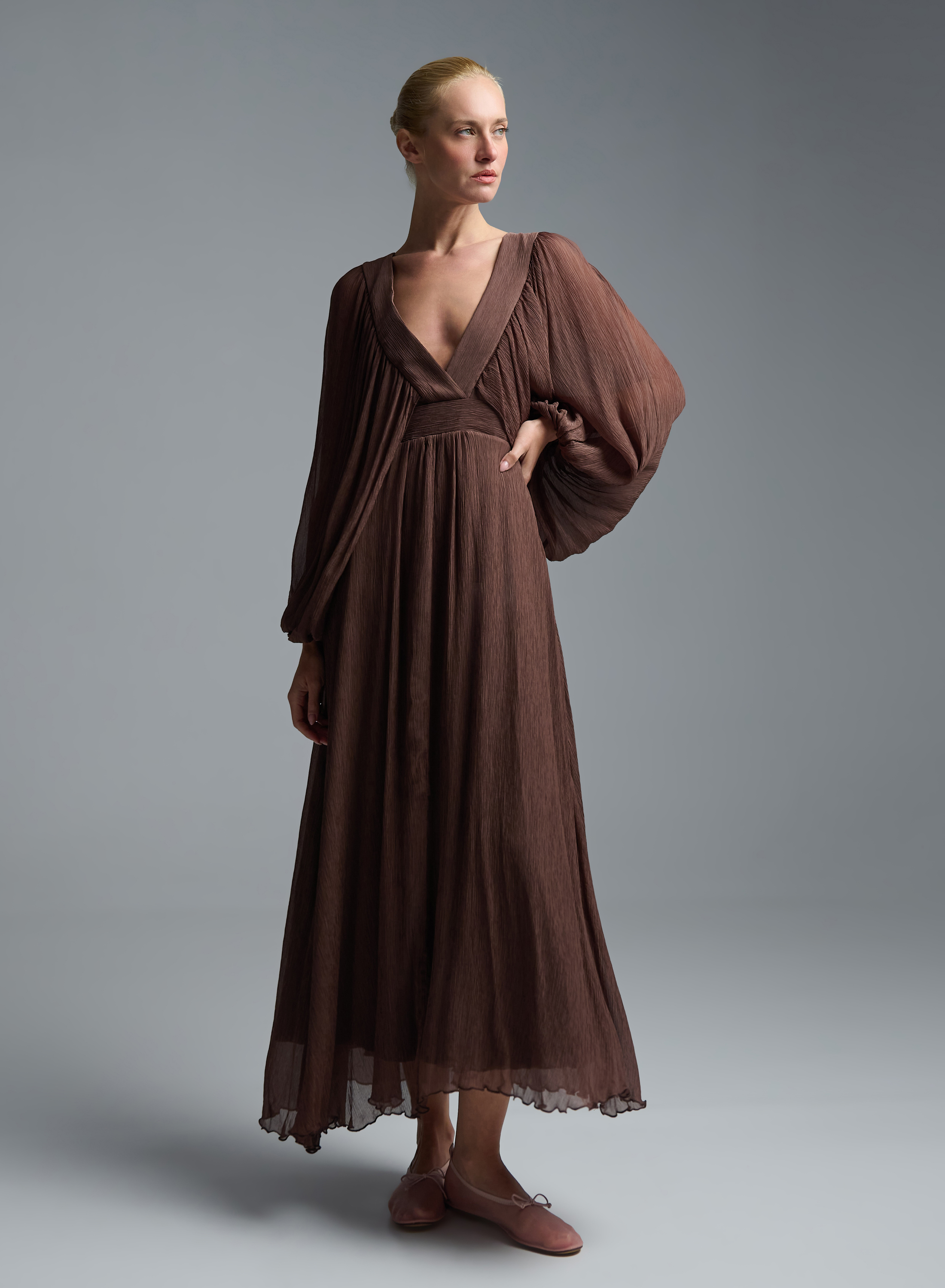 Chocolate long Dress with V neckline and with wide sleeves Imperial - 1