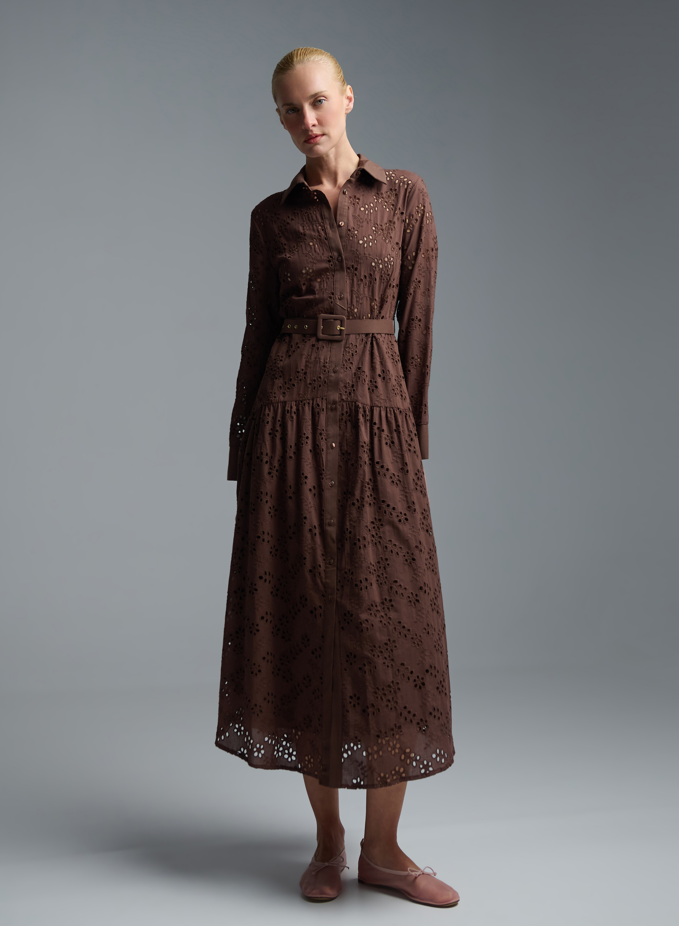 Chocolate chemisier embroidery cut Dress with belt R.R. - 4