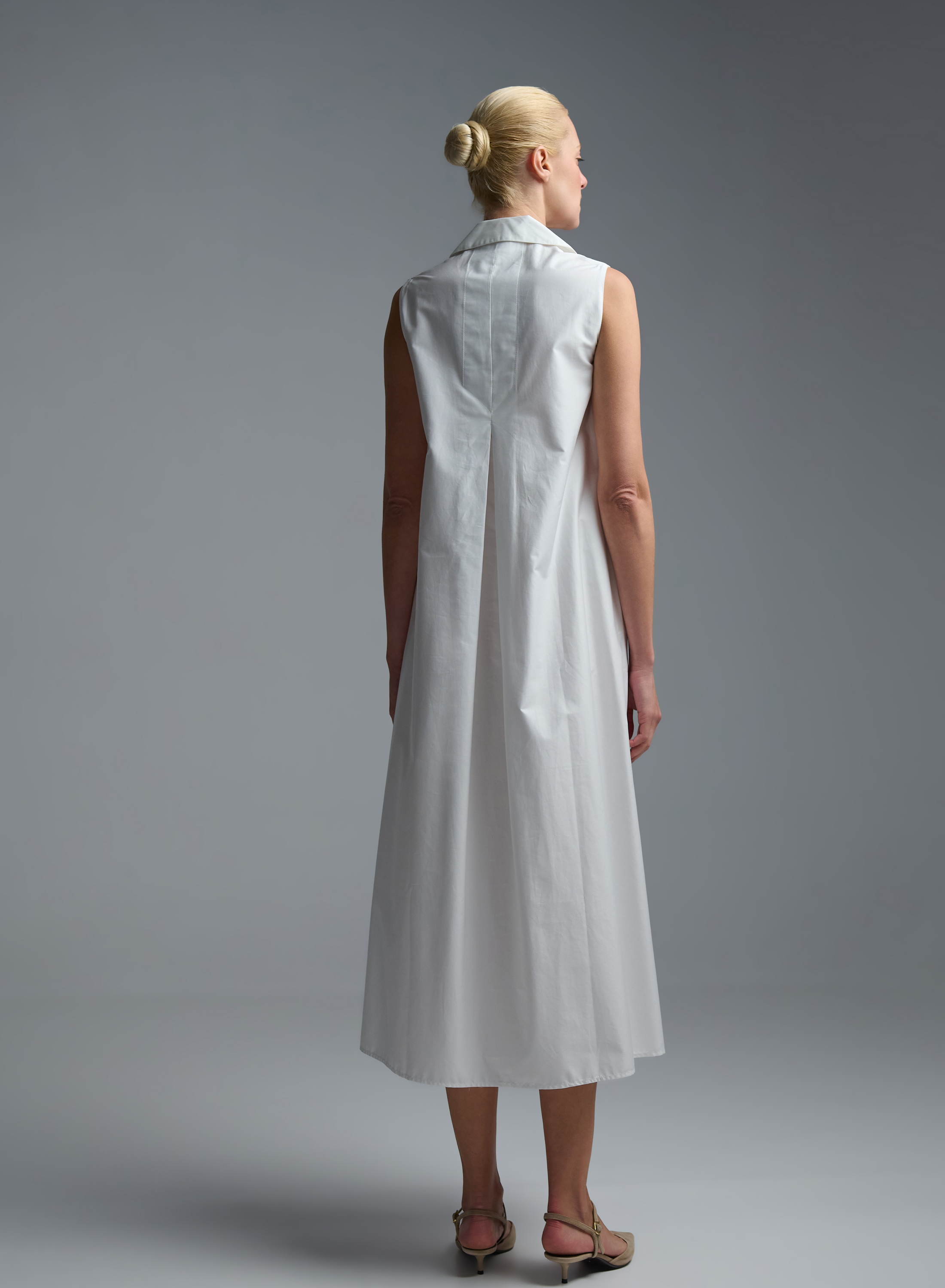 White sleeveless popline Dress with side slits, V neckline and with lapel collar "MYLOS" Devotion Twins - 7