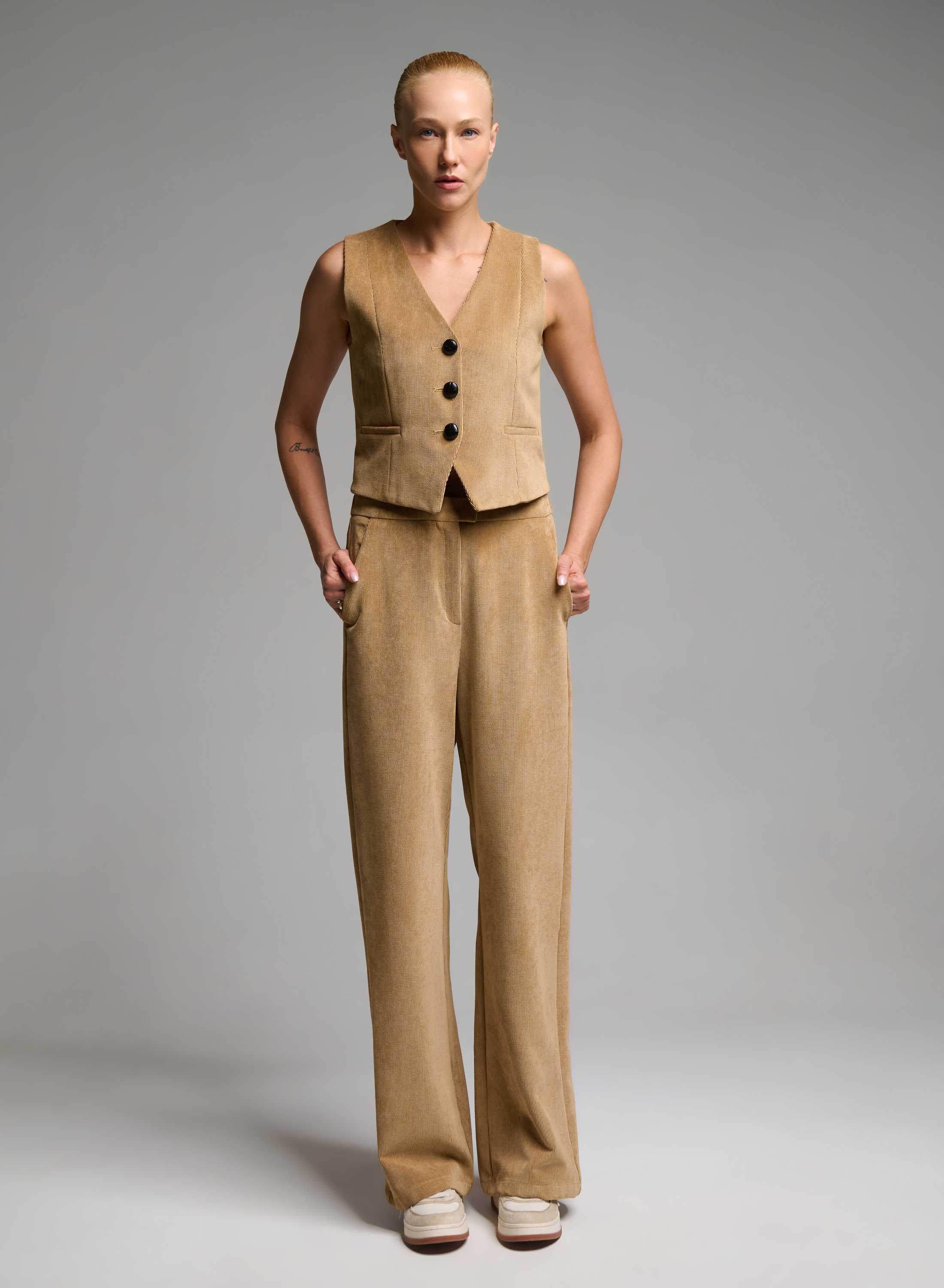 Camel three buttoned corduroy Vest Emme Marella - 2