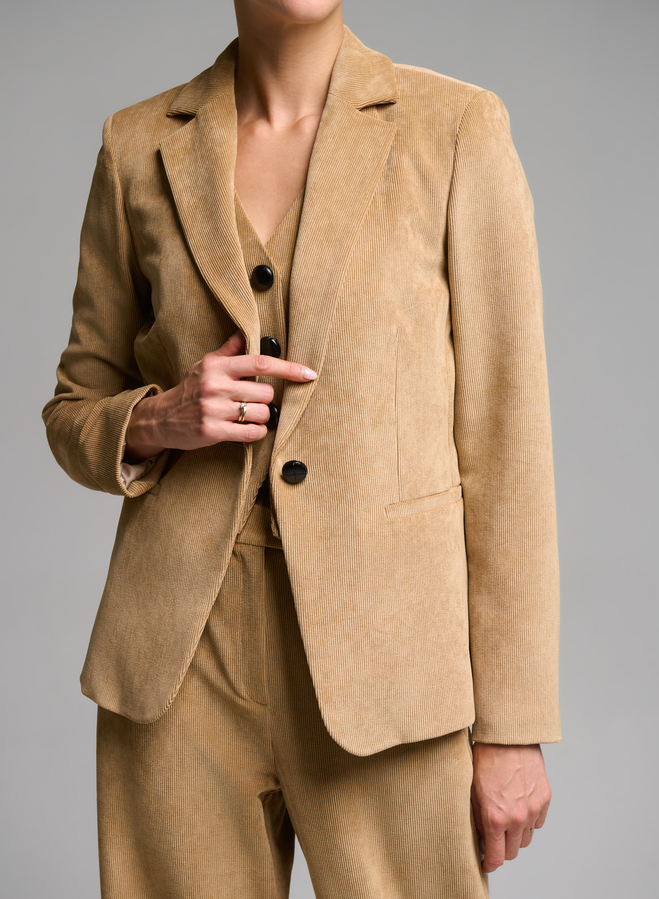 Camel single buttoned corduroy Jacket Emme Marella - 2