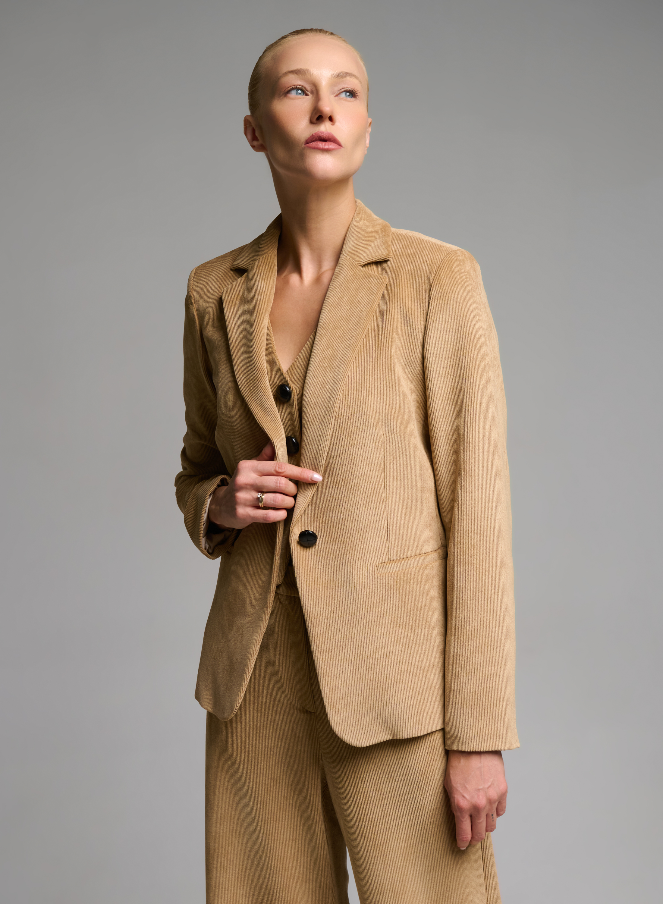 Camel single buttoned corduroy Jacket Emme Marella - 0
