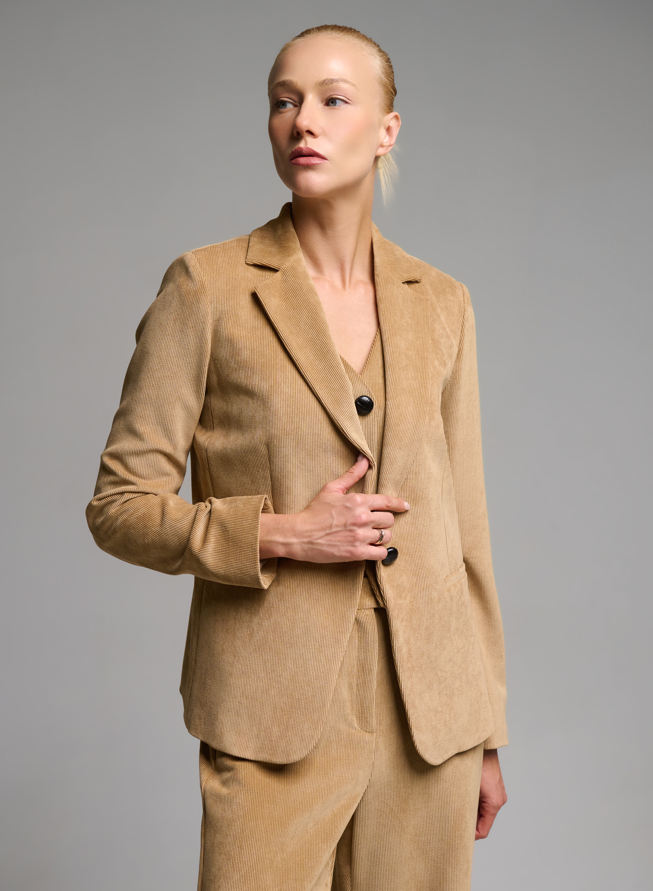 Camel single buttoned corduroy Jacket Emme Marella - 3
