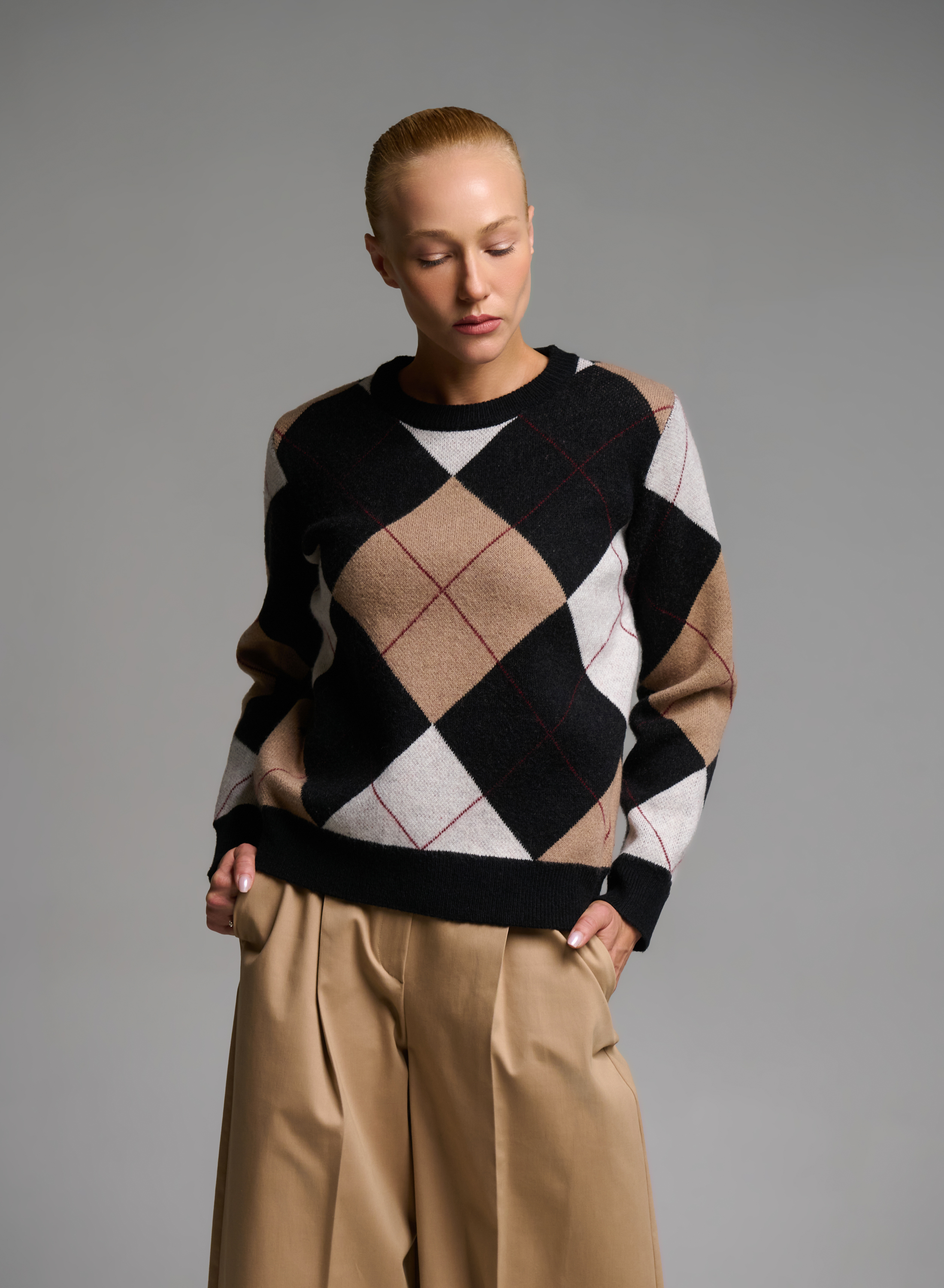 Camel-Ecru-Black diamond pattern knitted Blouse Cozy - 4