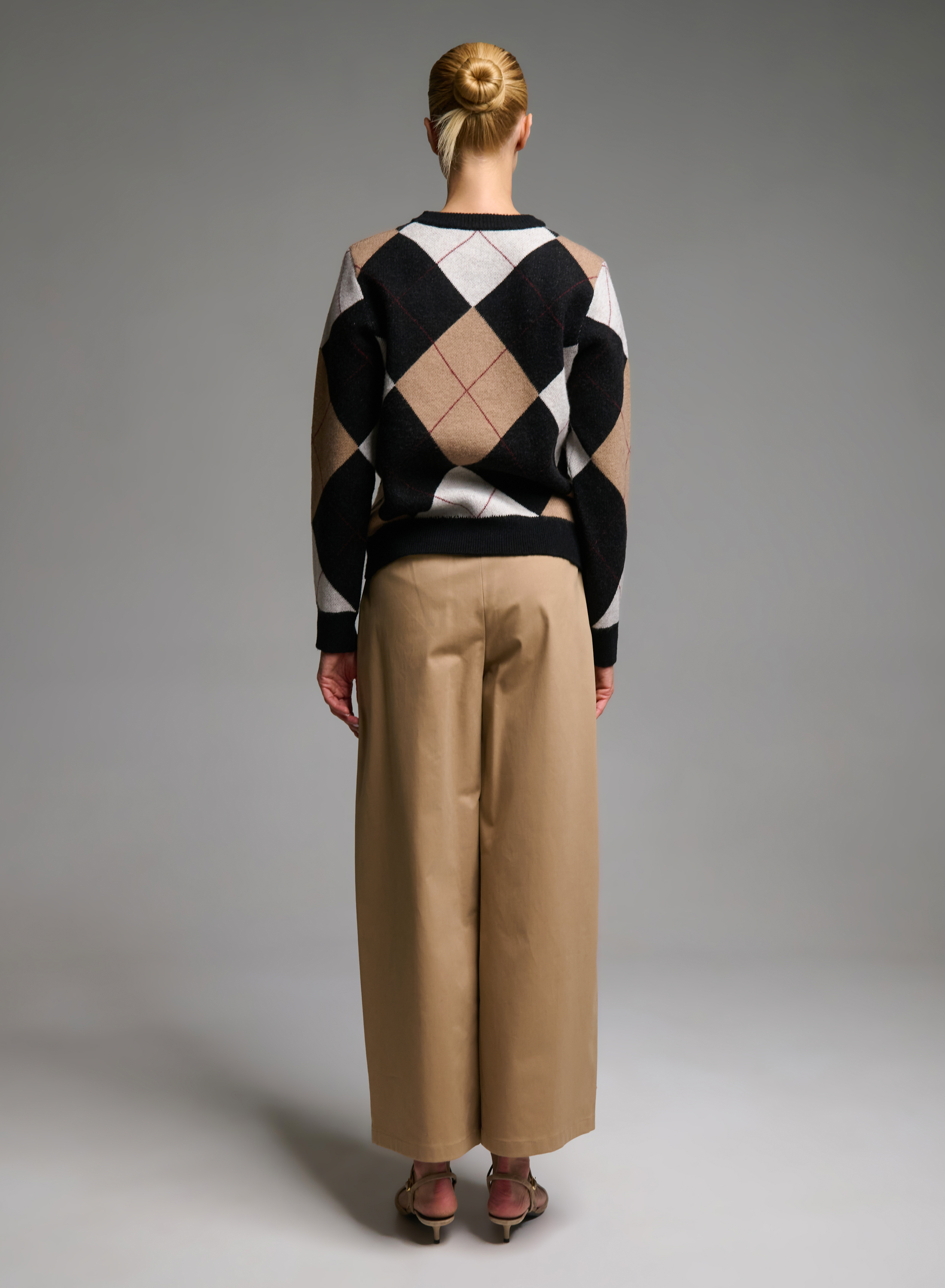 Camel-Ecru-Black diamond pattern knitted Blouse Cozy - 6