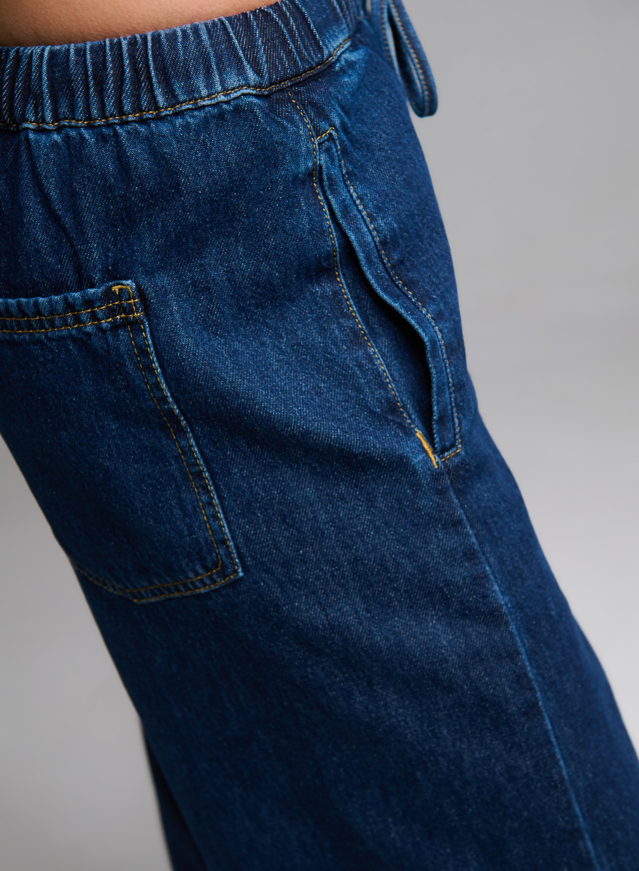 Μπλε wide leg Παντελόνι joggers Jean με λάστιχο και κορδόνι στη μέση Emme Marella - 1