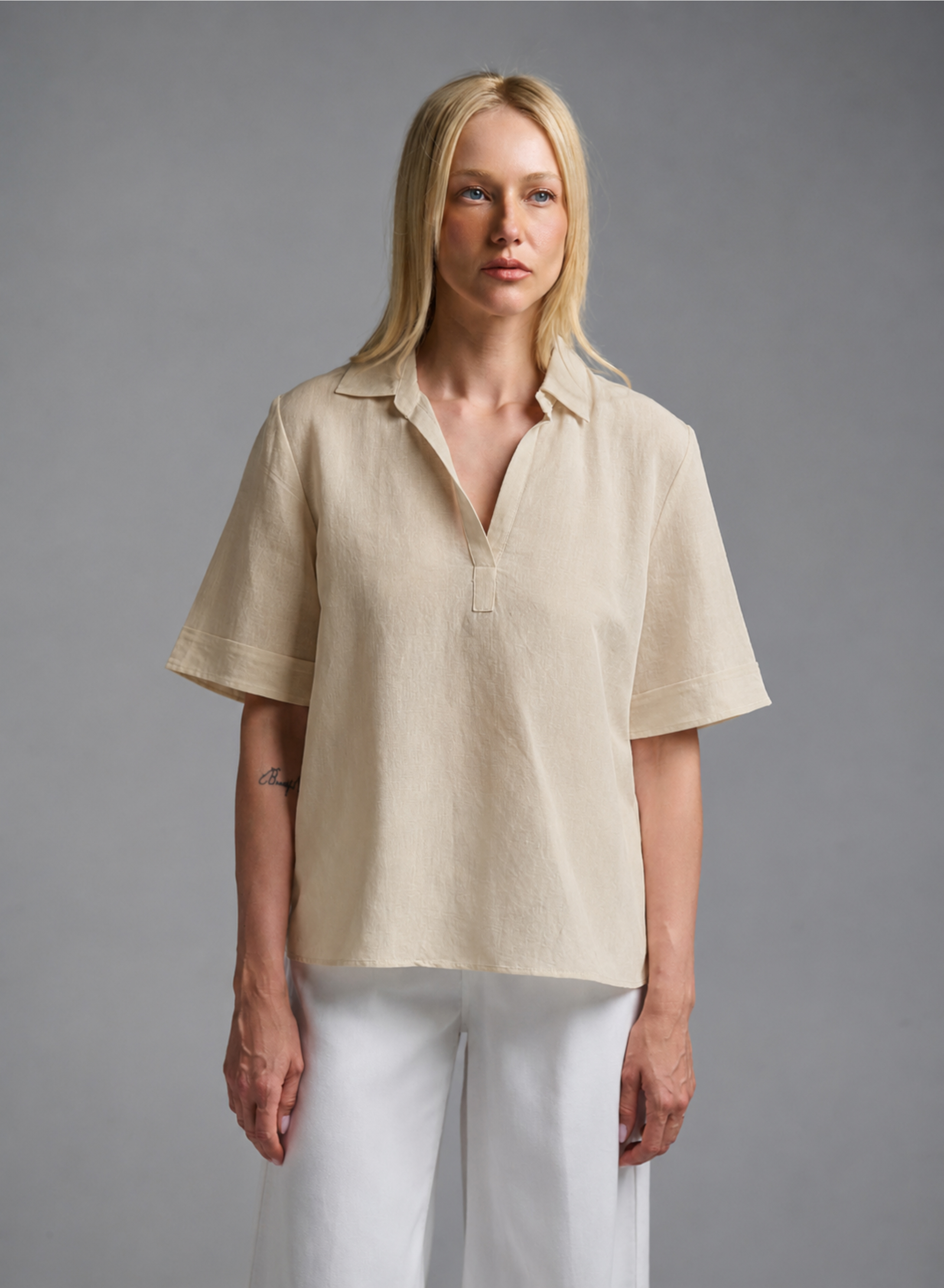 Beige Blouse with short sleeves, V neckline and with lapel collar Emme Marella - 0