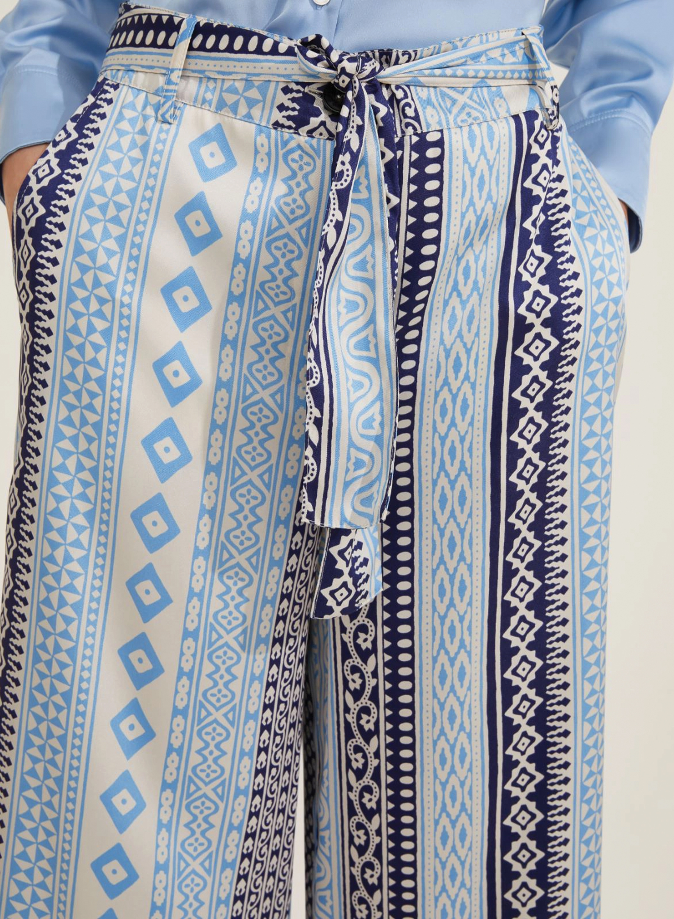 Μπλε-Γαλάζιο cropped Παντελόνι twill με σχέδια και με ζώνη σε ίδιο ύφασμα Emme Marella - 3