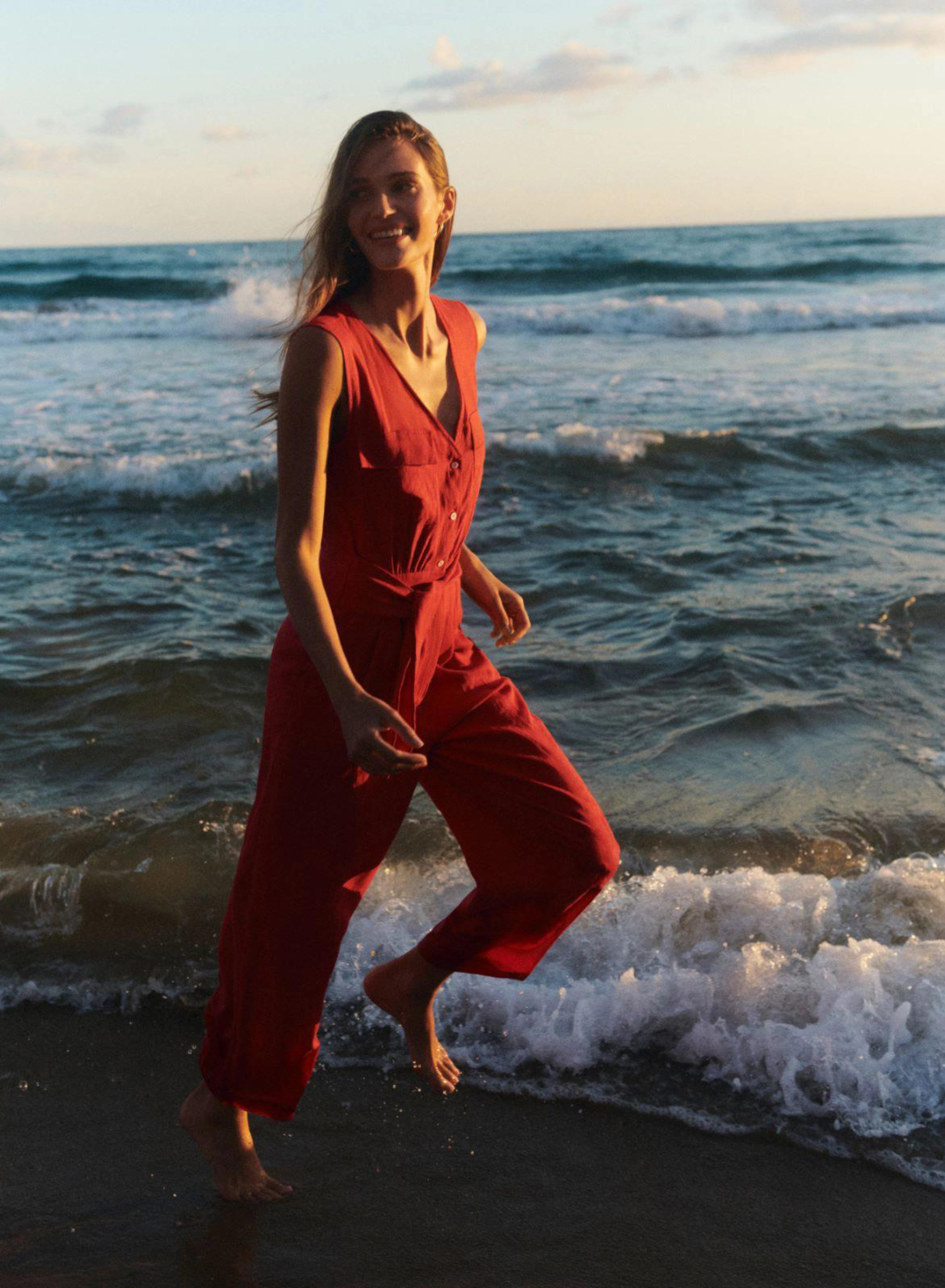 Πορτοκαλί αμάνικη ολόσωμη λινή Φόρμα με V λαιμόκοψη και με κουμπιά Emme Marella - 5