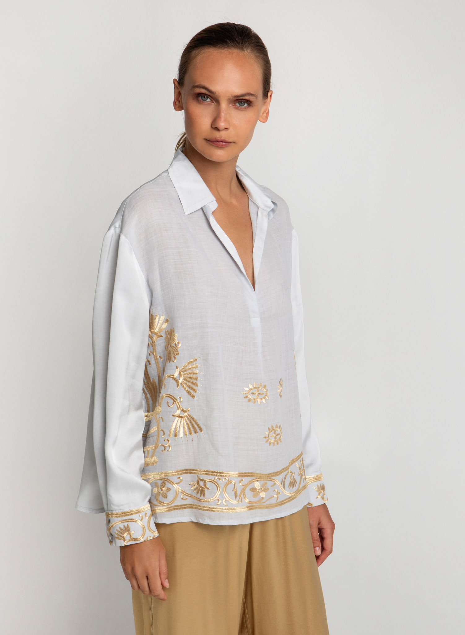 Light Grey-Gold Crete Blouse with long sleeves and with V neckline with lapel Greek Archaic Kori - 0