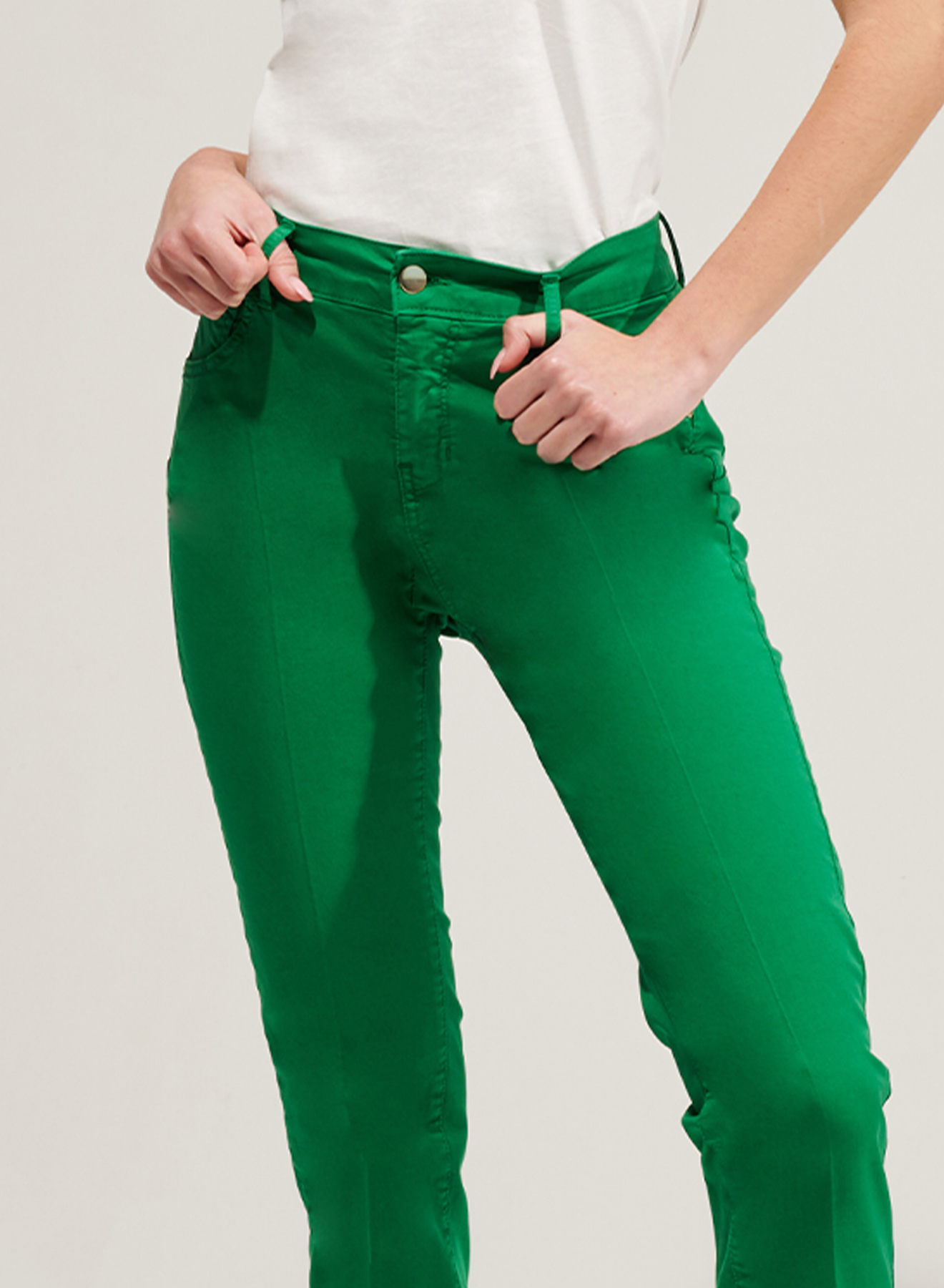  Cotton trousers in a narrow line - 2
