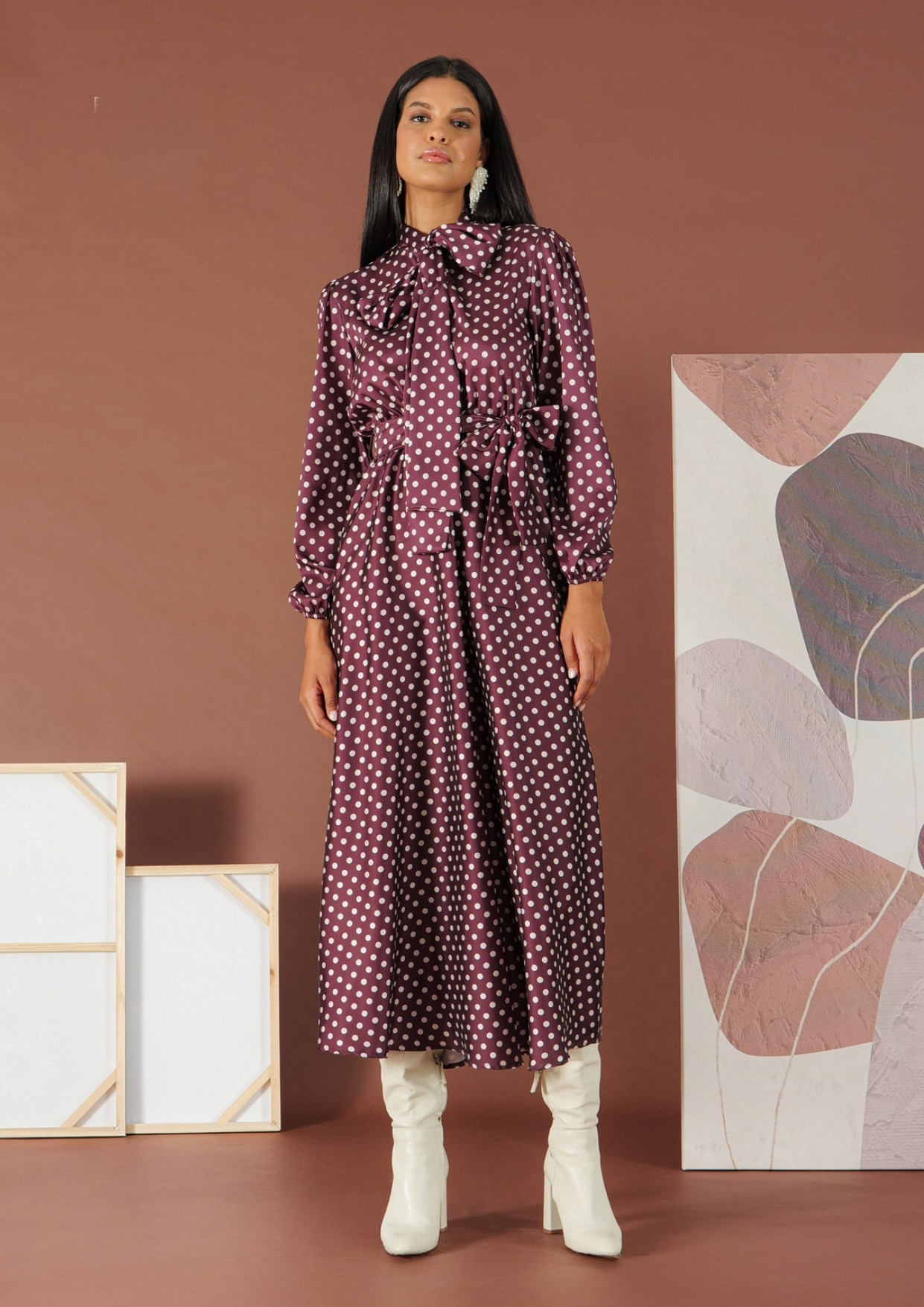 Μπορντώ-Εκρού silky touch Φόρεμα πουά με γραβάτα και με ζώνη R.R. - 0