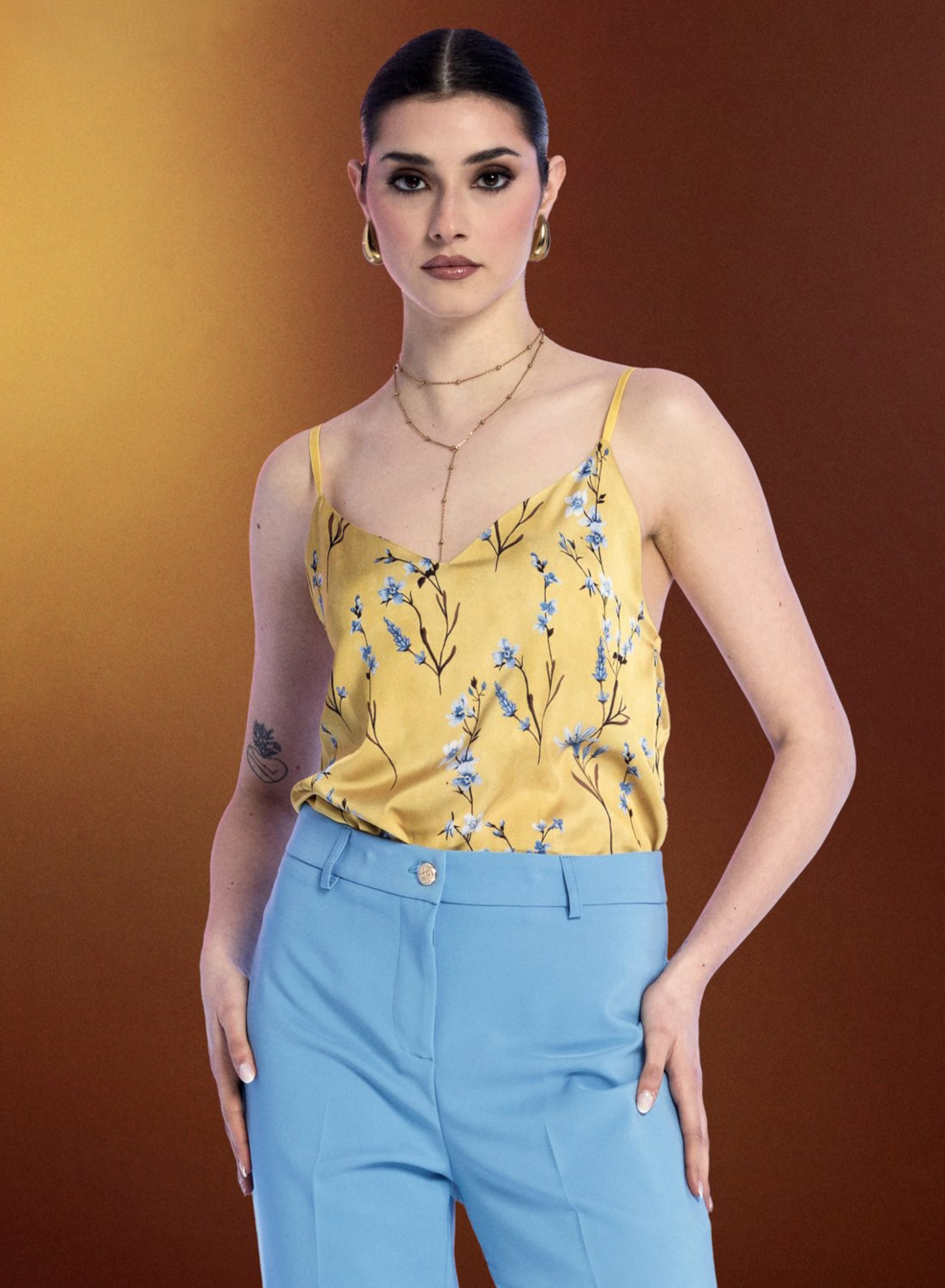 Floral silky touch Top με τιράντες R.R. - 0
