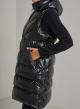  Long sleeveless puffer jacket with side zip and detachable hood - 1