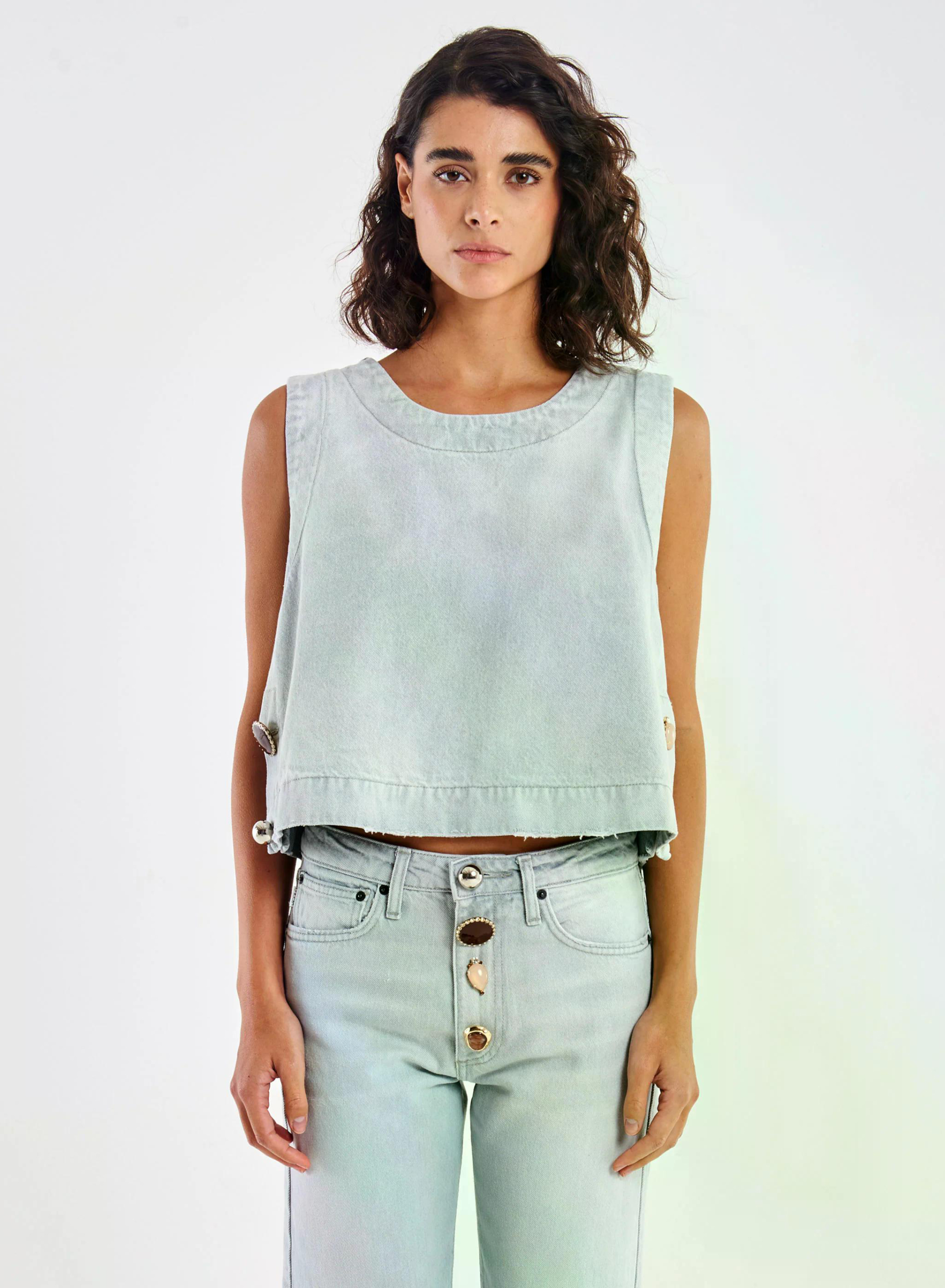 Γκρι αμάνικο Jean Τοπ με διακοσμητικά κουμπιά με κρύσταλλα Vicolo - 1