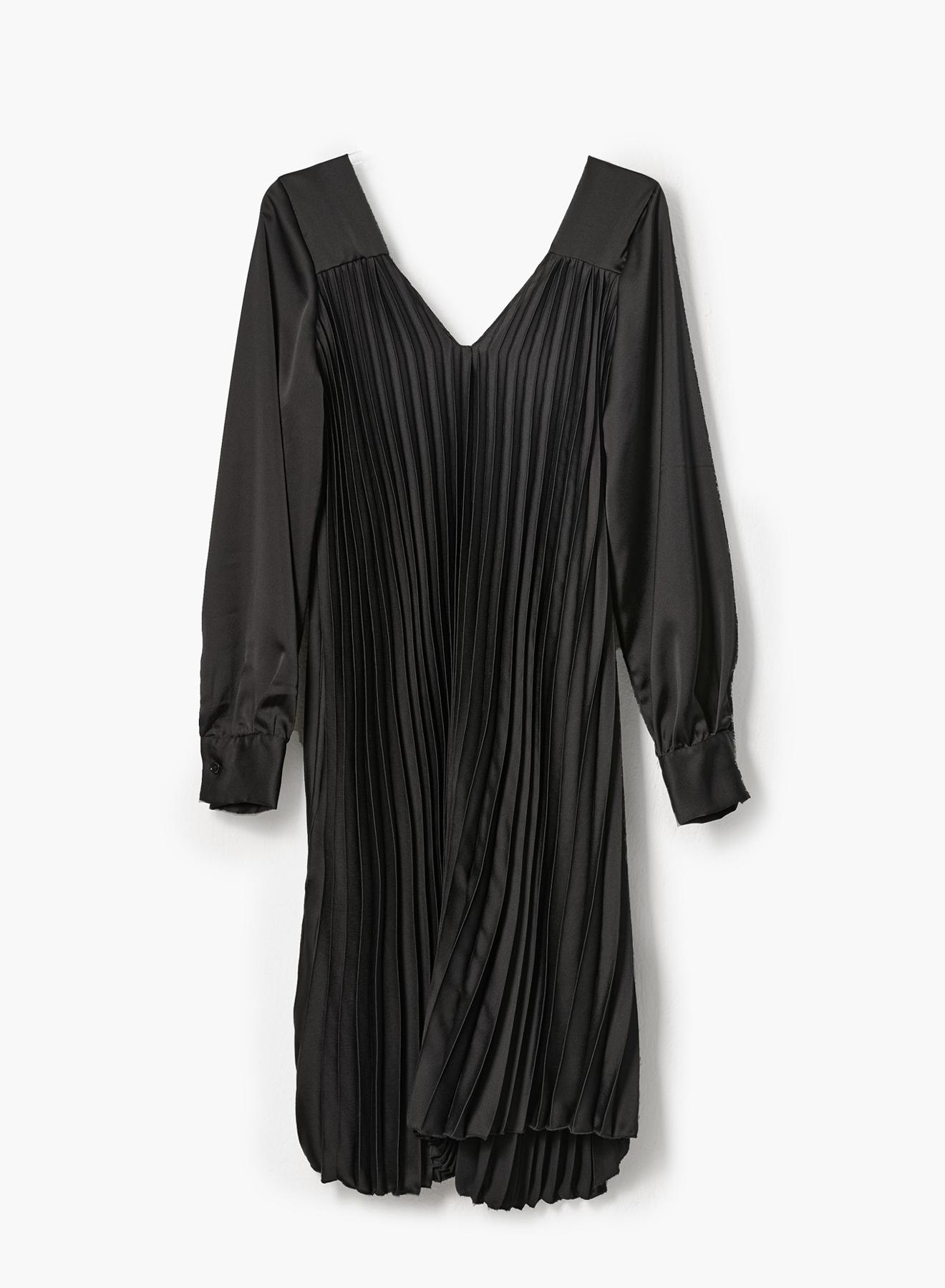 Pleated satin dress with long sleeves