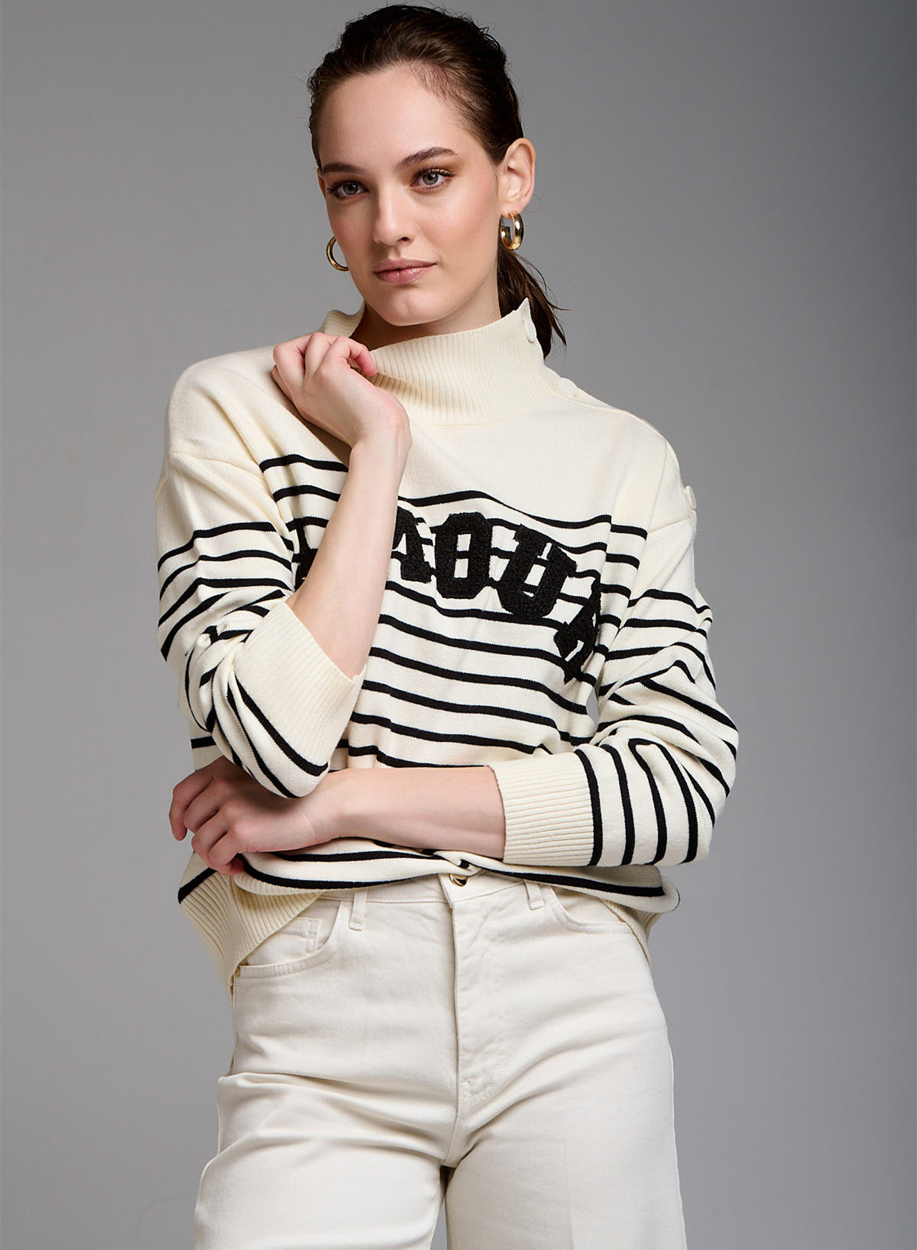 Sweater with stripes - 2