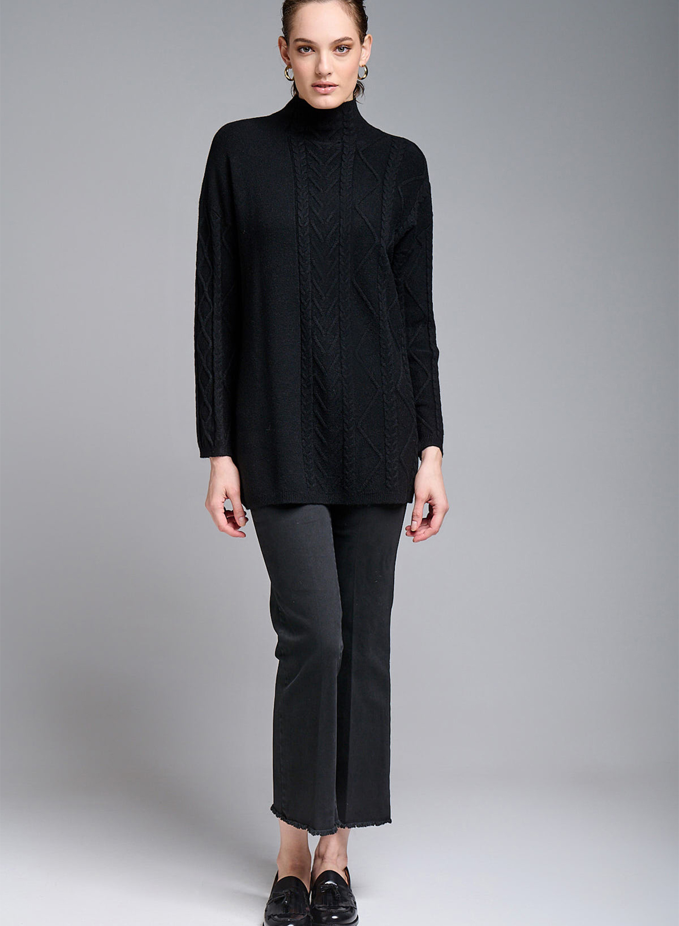 Half-turtleneck sweater with textured details - 2