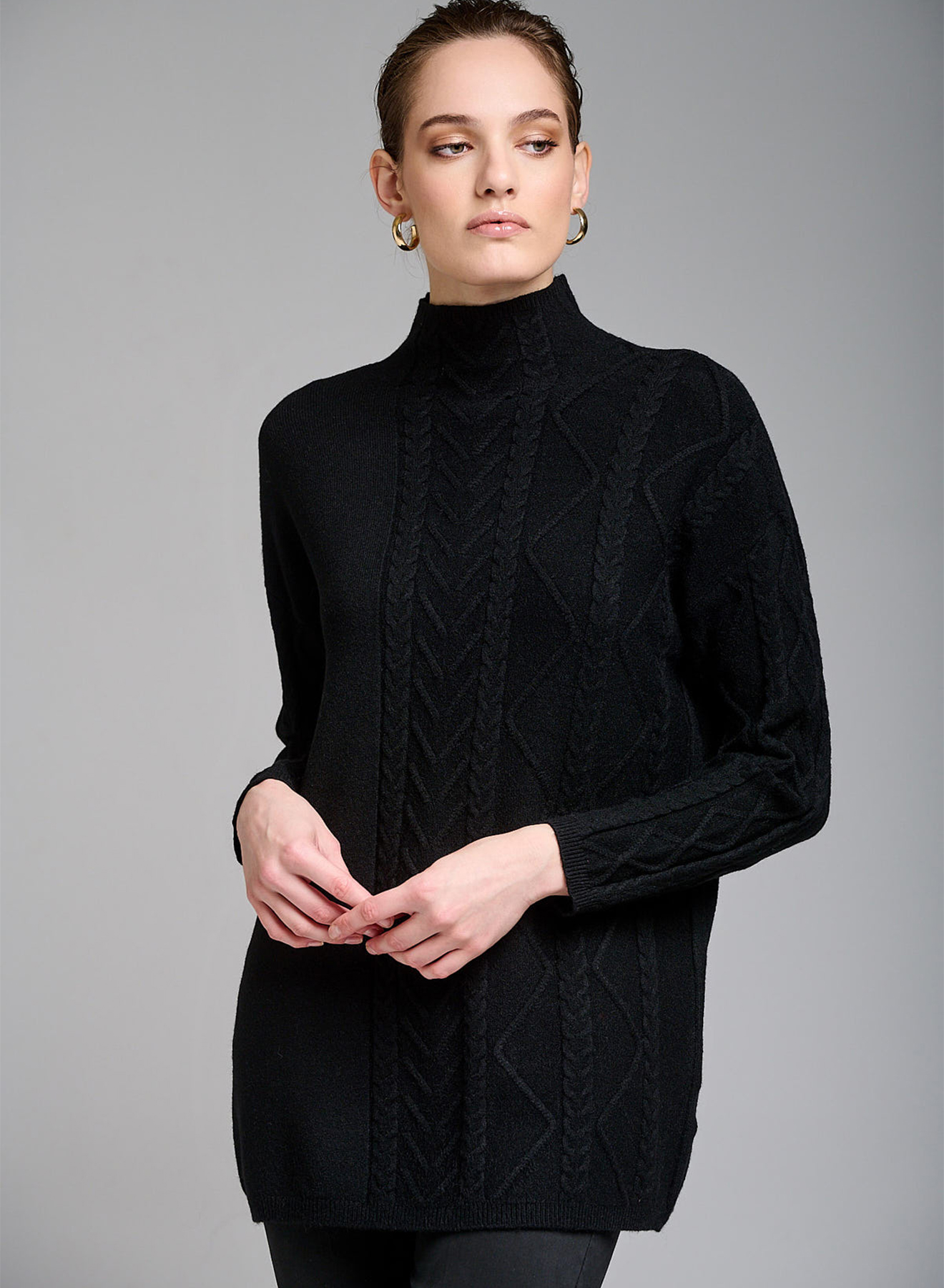 Half-turtleneck sweater with textured details - 1
