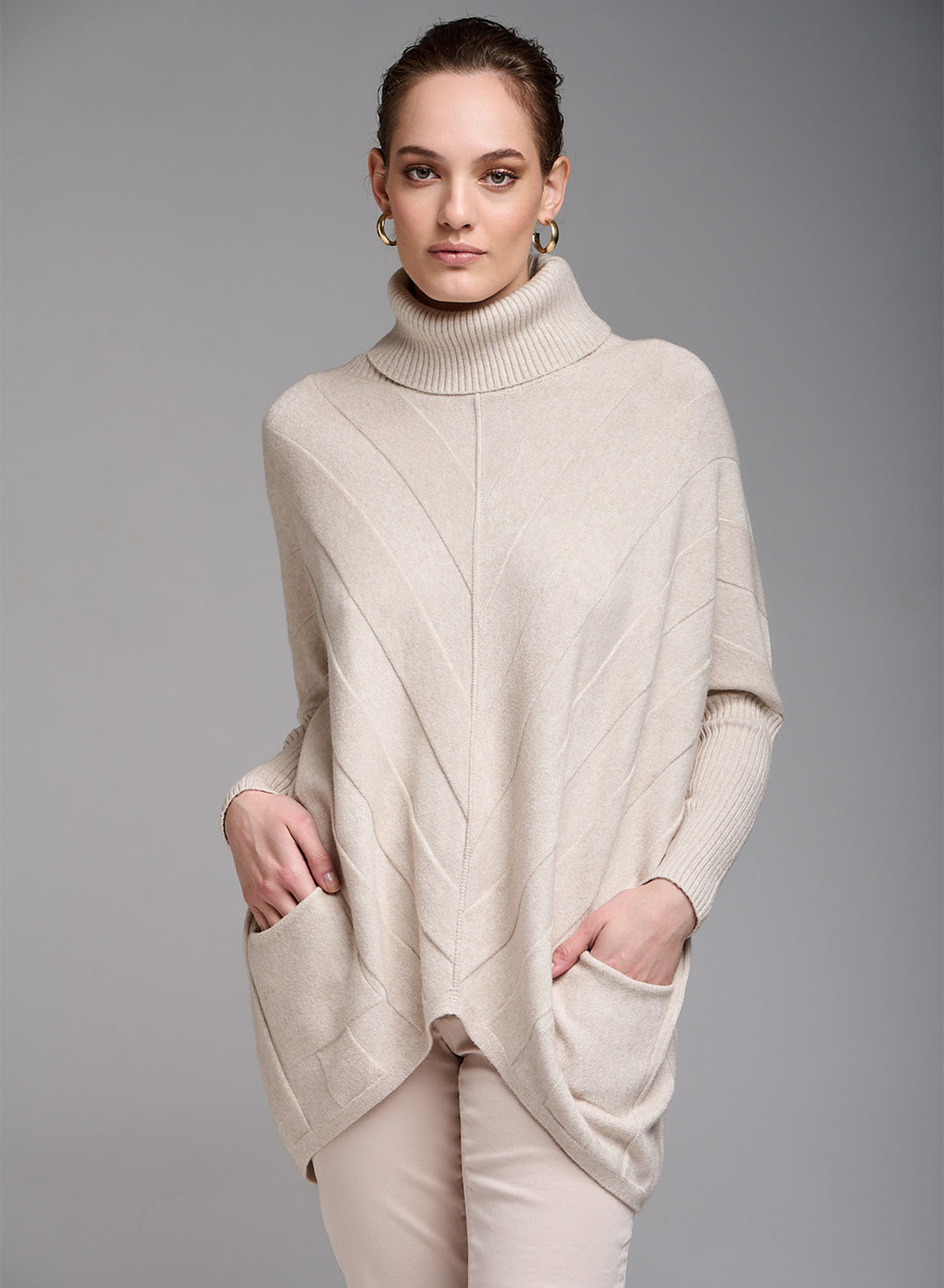 Πουλόβερ ζιβάγκο oversized με ανάγλυφες λεπτομέρειες και τσέπες - 3