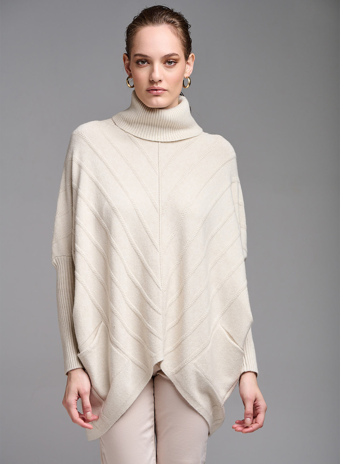 Πουλόβερ ζιβάγκο oversized με ανάγλυφες λεπτομέρειες και τσέπες - 3