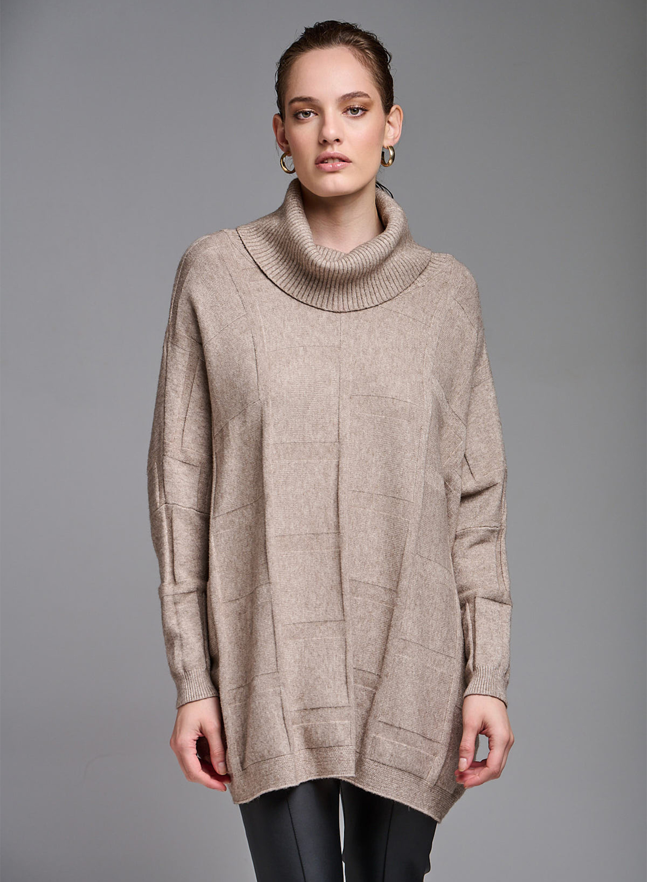 Oversized turtleneck sweater with textured details - 0