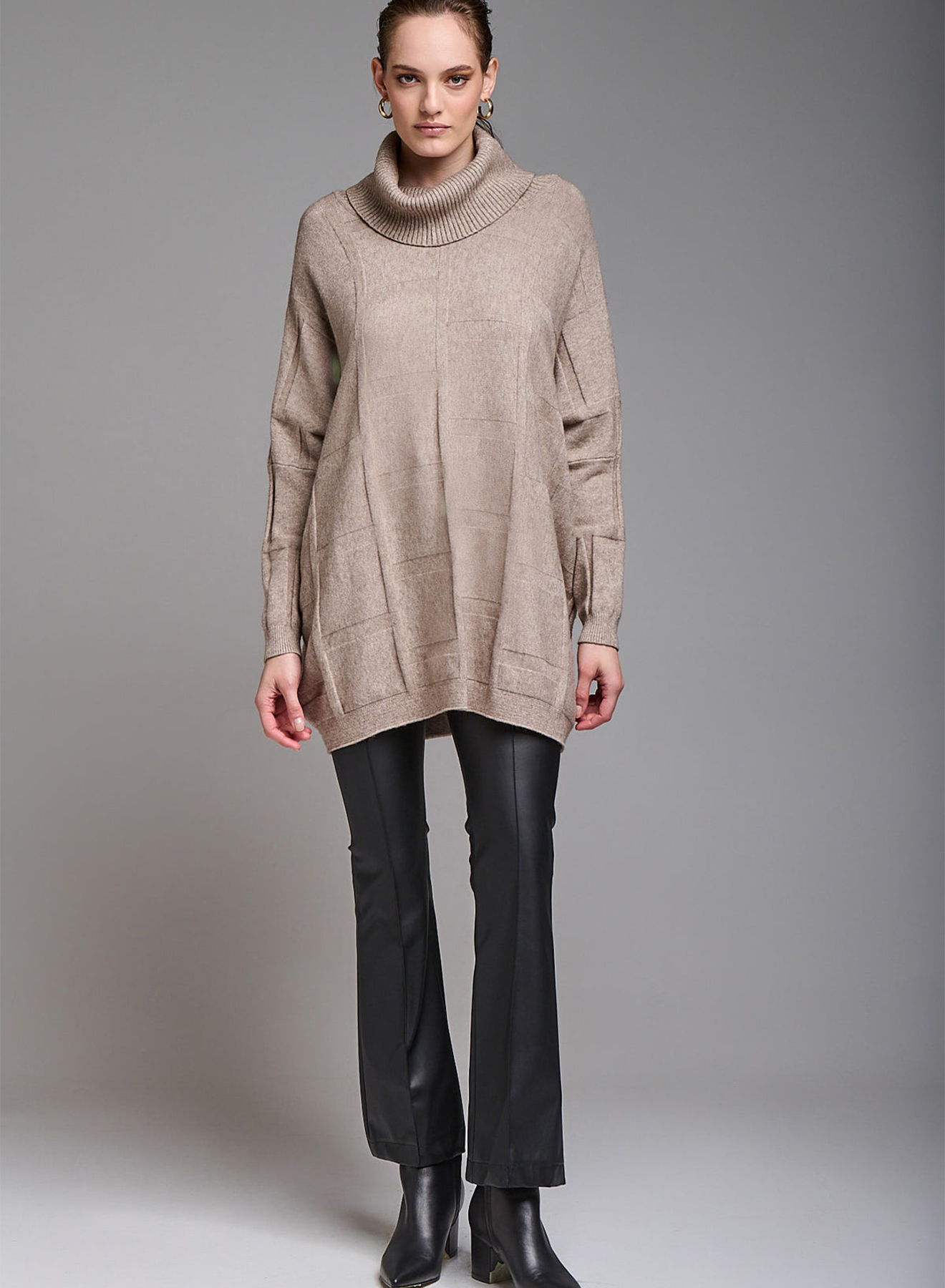 Oversized turtleneck sweater with textured details - 1