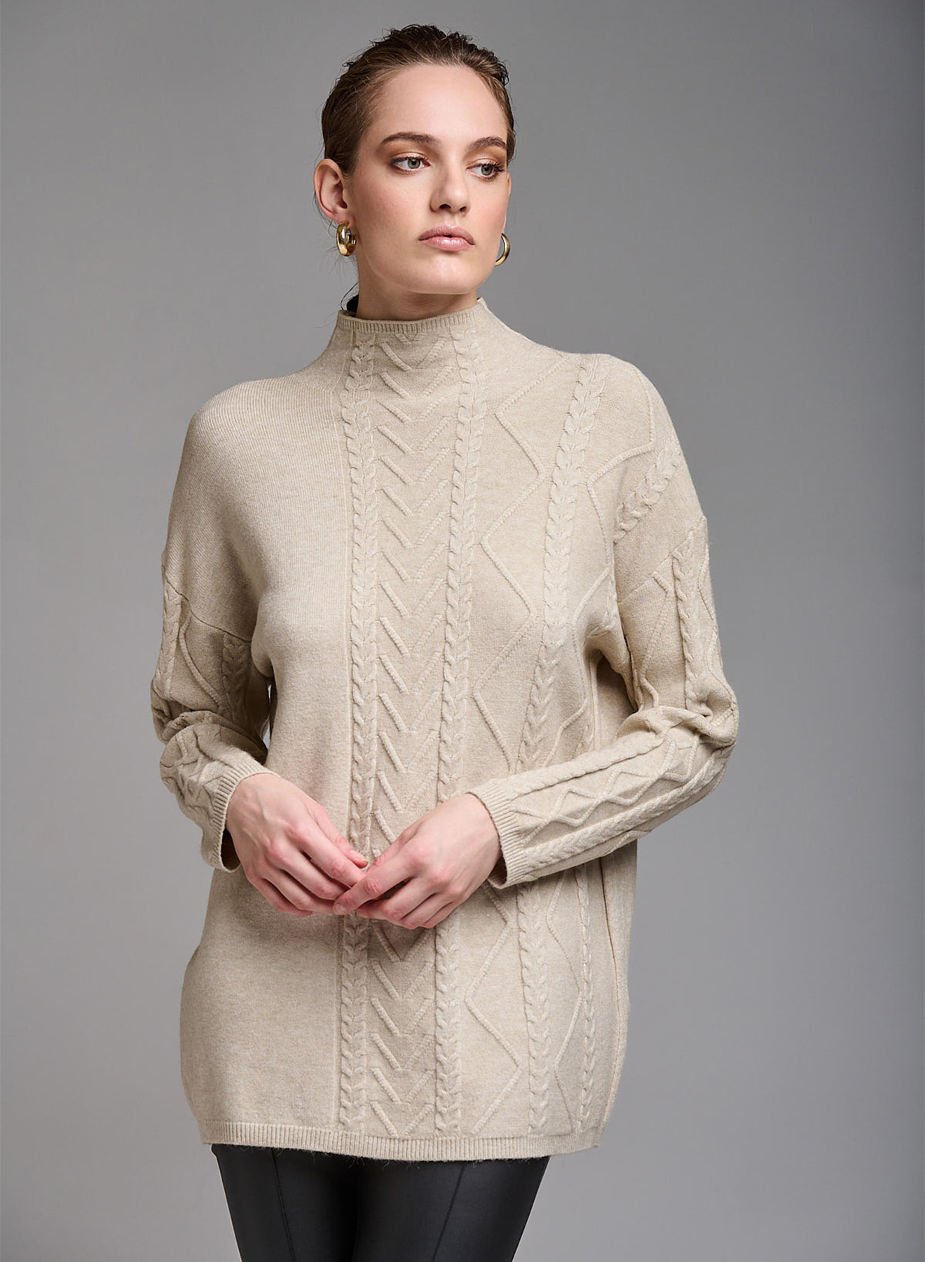Half-turtleneck sweater with textured details - 1