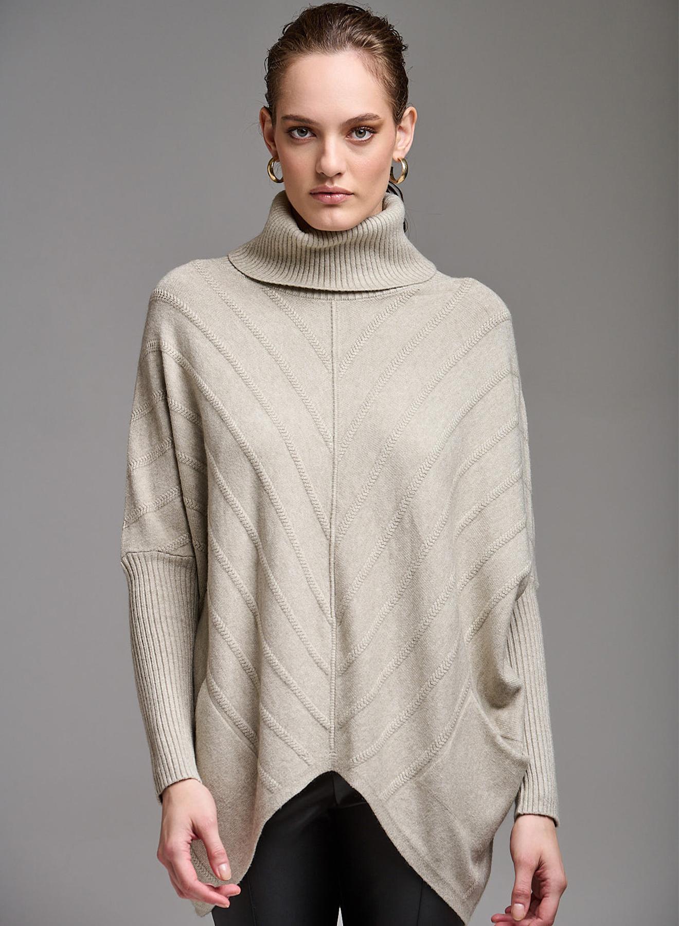 Oversized turtleneck sweater with textured details and pockets - 2