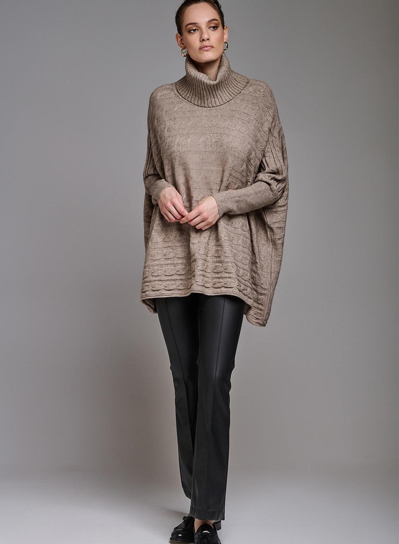 Oversized turtleneck sweater with textured details - 2