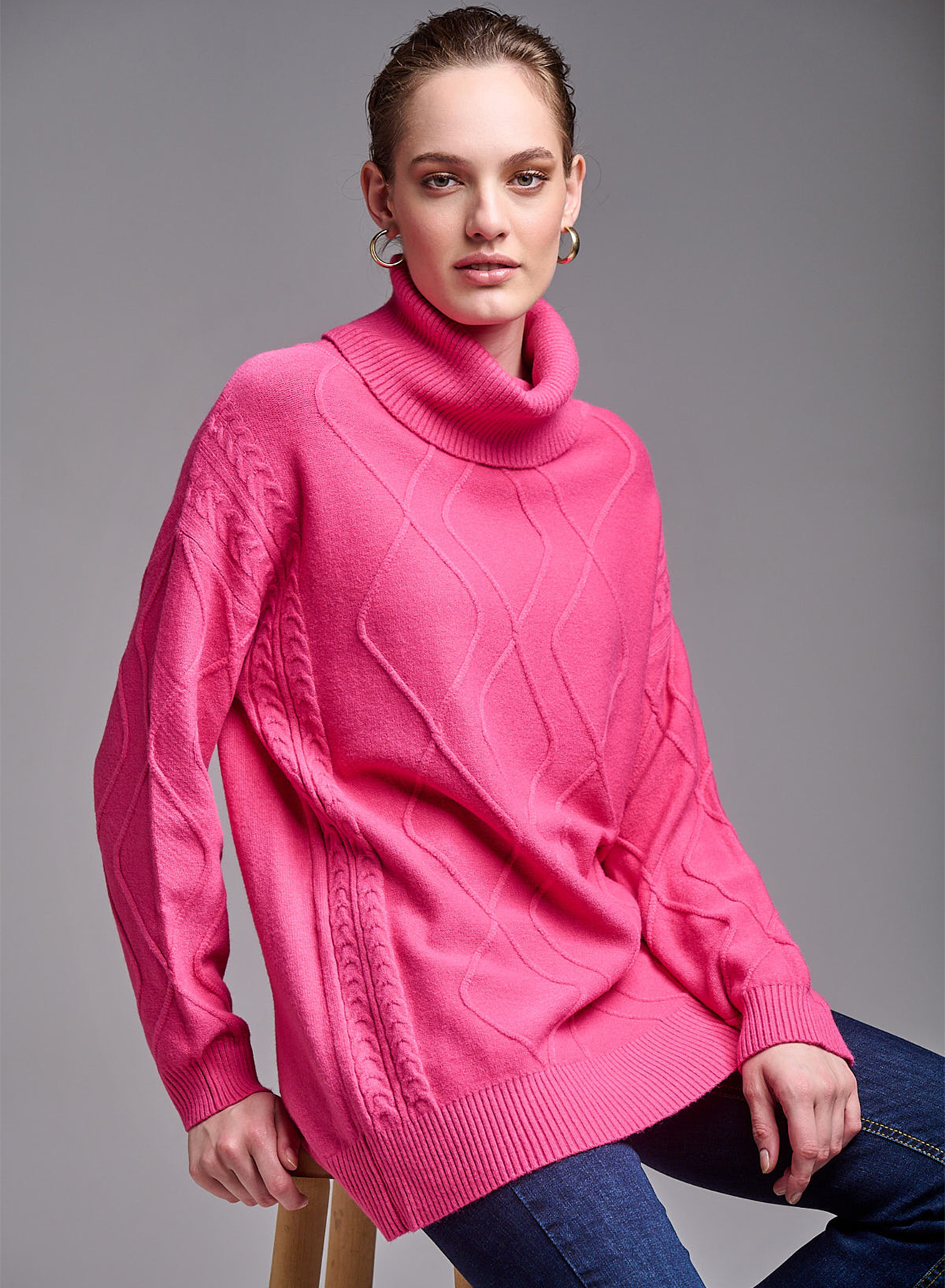 Turtleneck sweater with textured details - 0