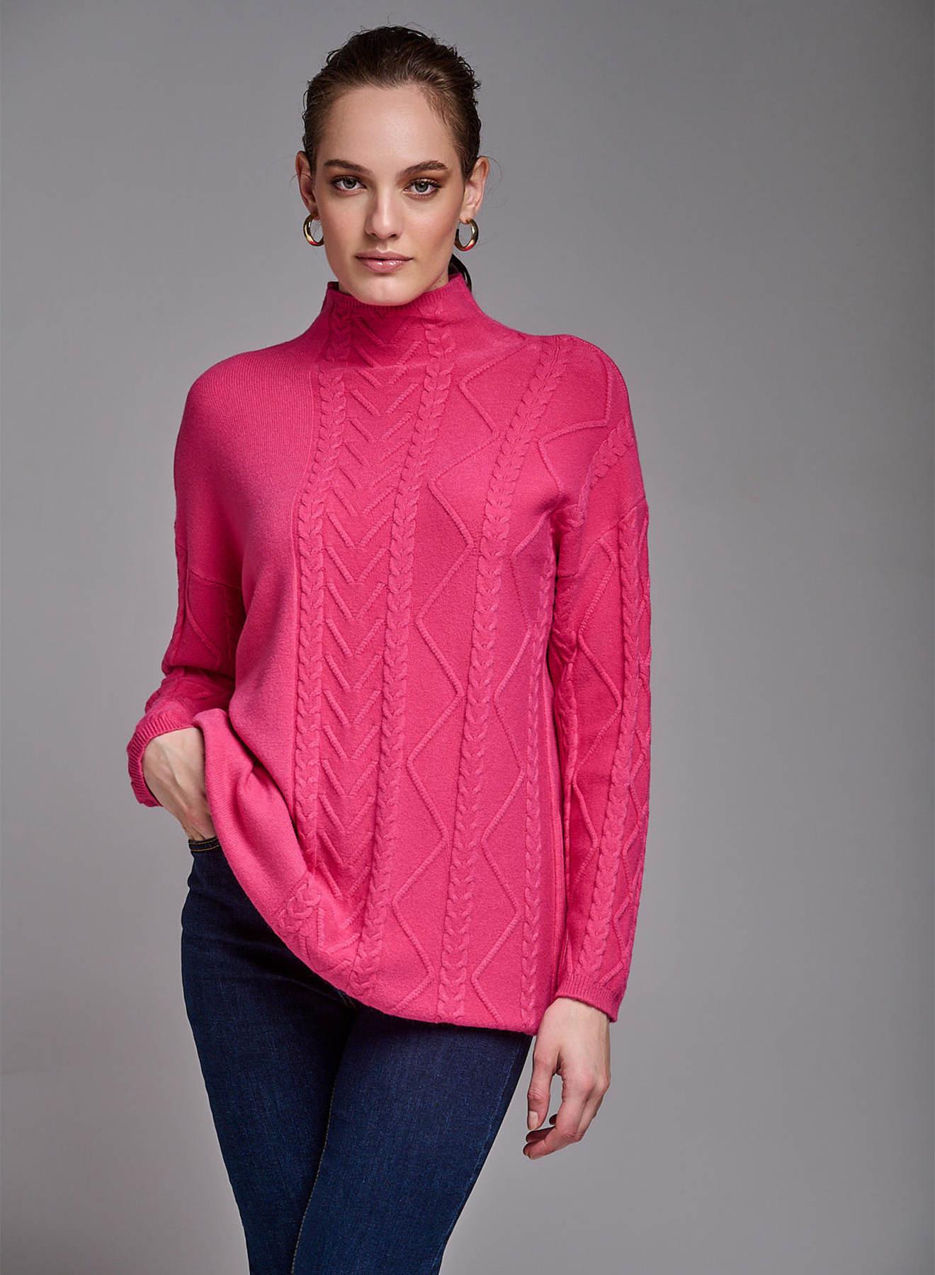 Half-turtleneck sweater with textured details - 1