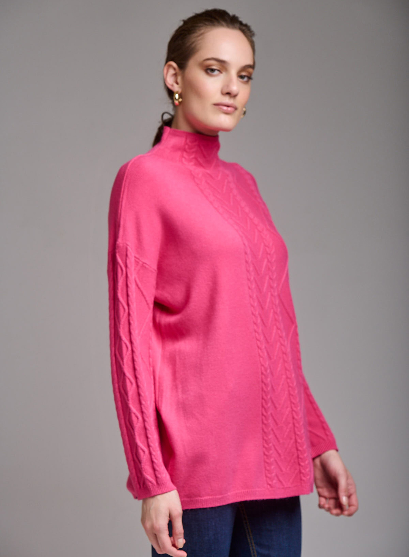 Half-turtleneck sweater with textured details - 2