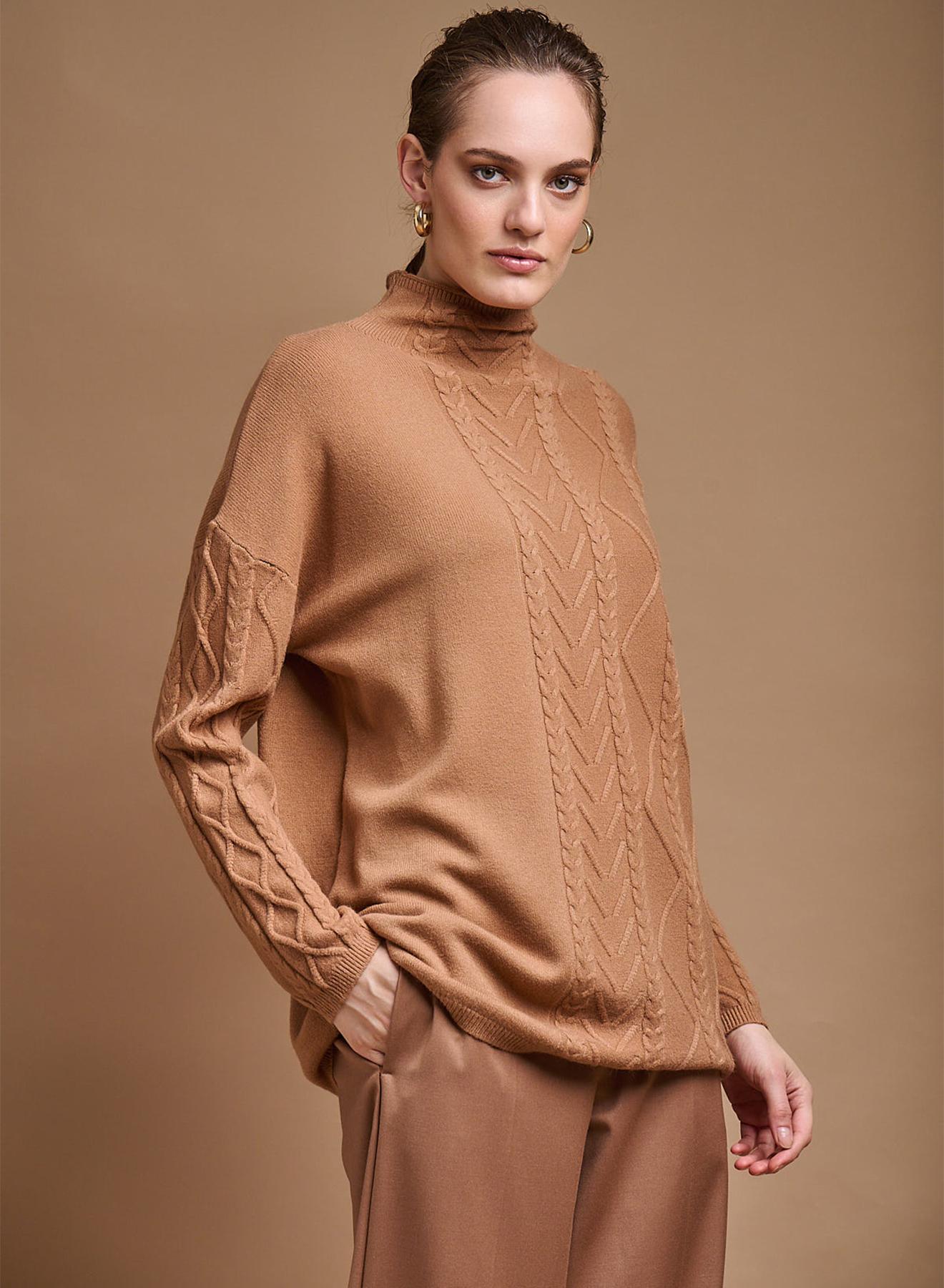 Half-turtleneck sweater with textured details - 1