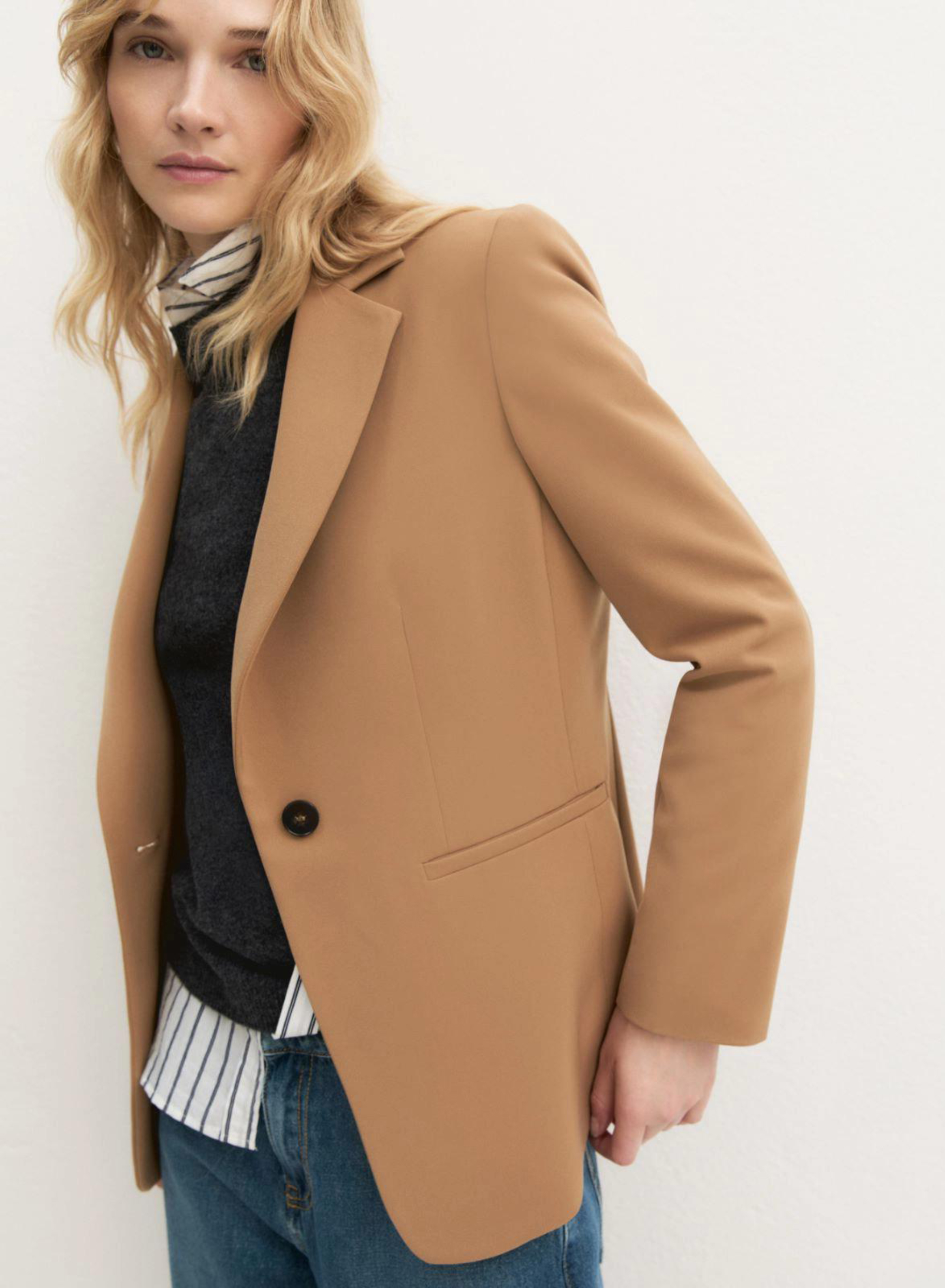 Camel single buttoned Jacket Emme Marella - 3