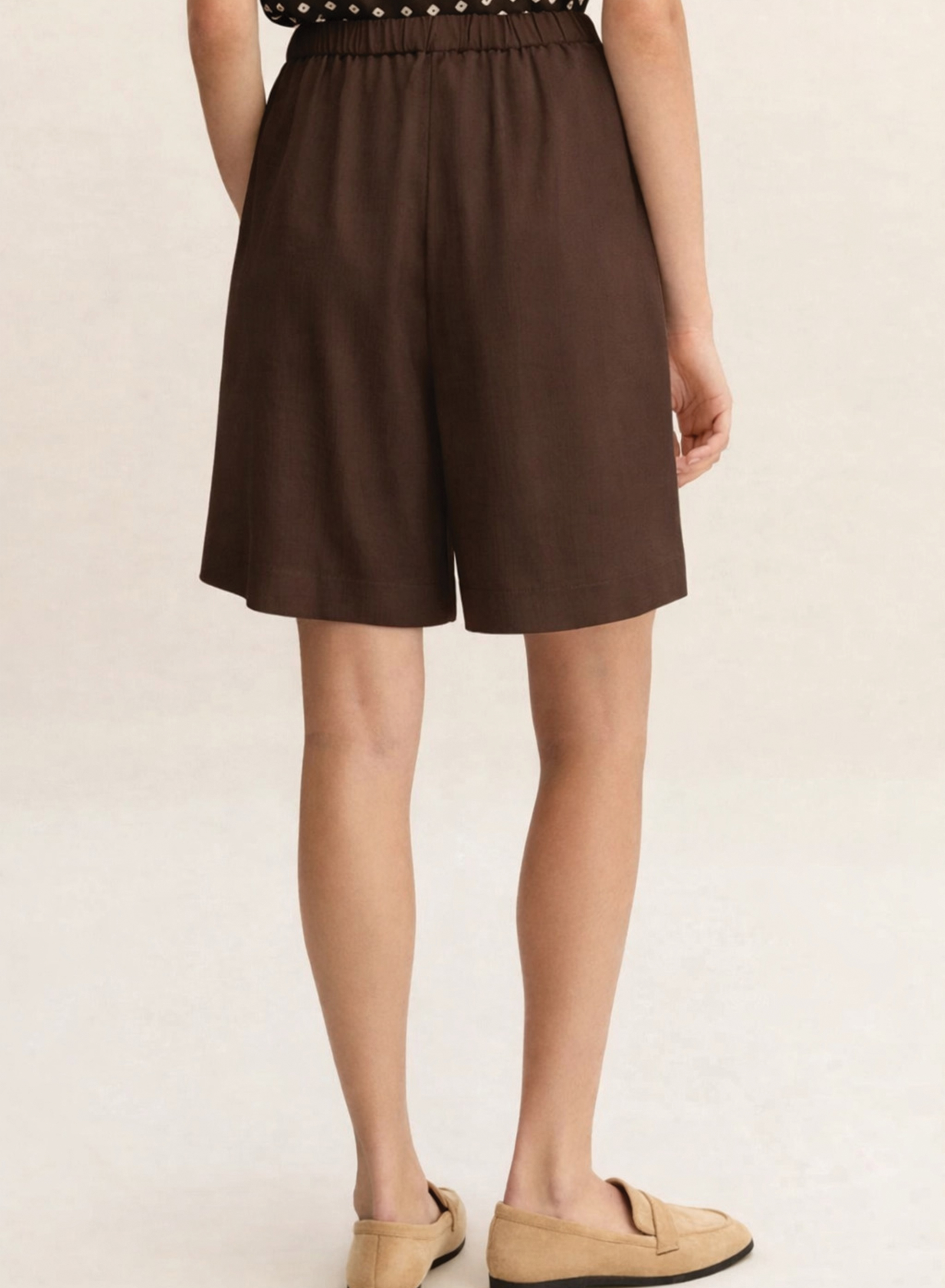 Σοκολά Βερμούδα με πιέτες και με λάστιχο στη μέση Emme Marella - 3