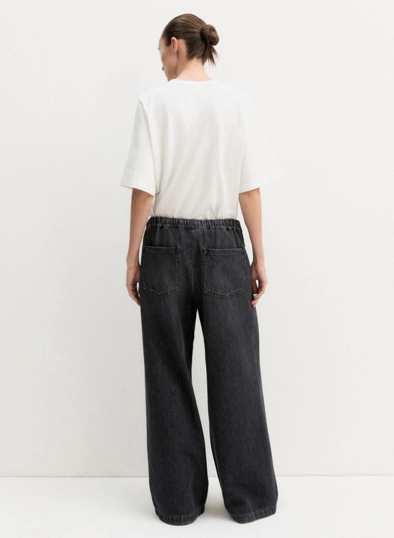 Μαύρο wide leg Παντελόνι joggers Jean με λάστιχο και κορδόνι στη μέση Emme Marella - 2