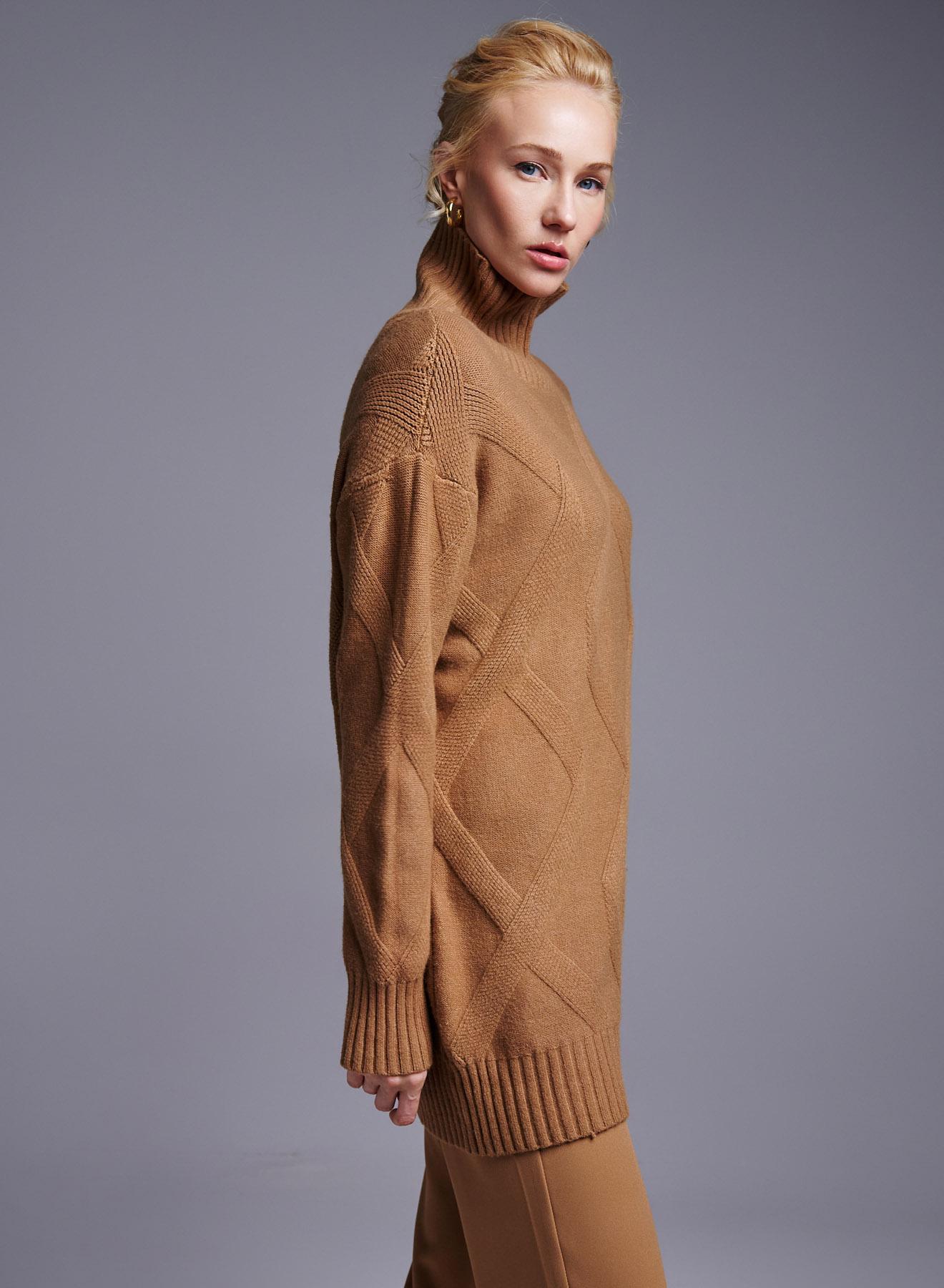 Camel Turtleneck sweater with textured details Luxe - 3