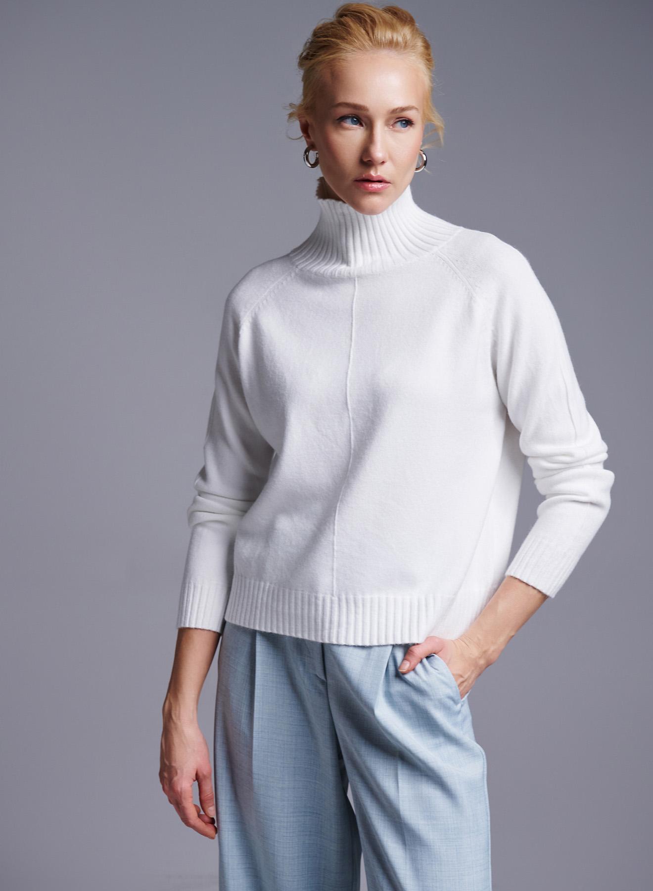 White turtleneck Sweater Luxe - 1