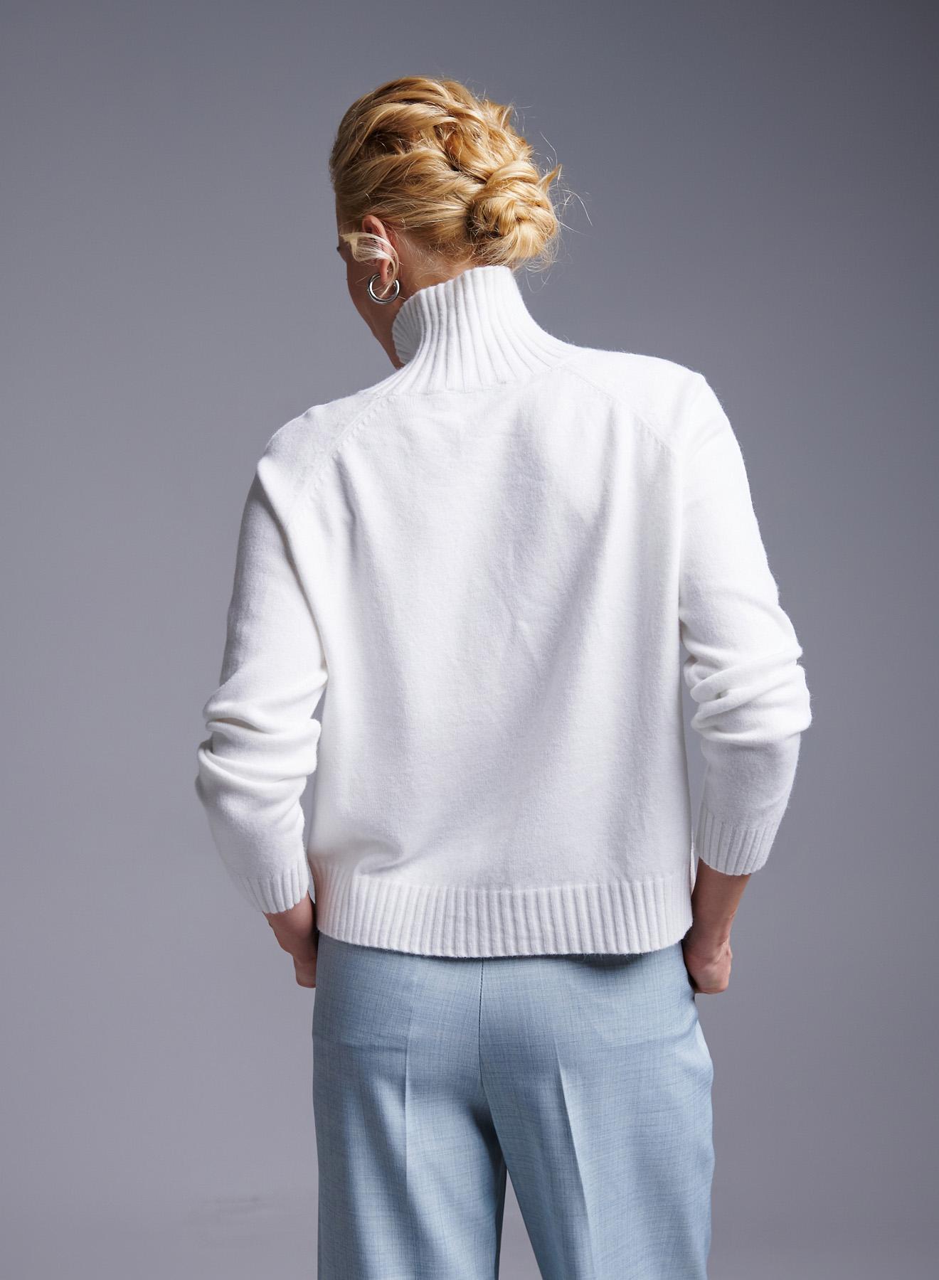 White turtleneck Sweater Luxe - 4