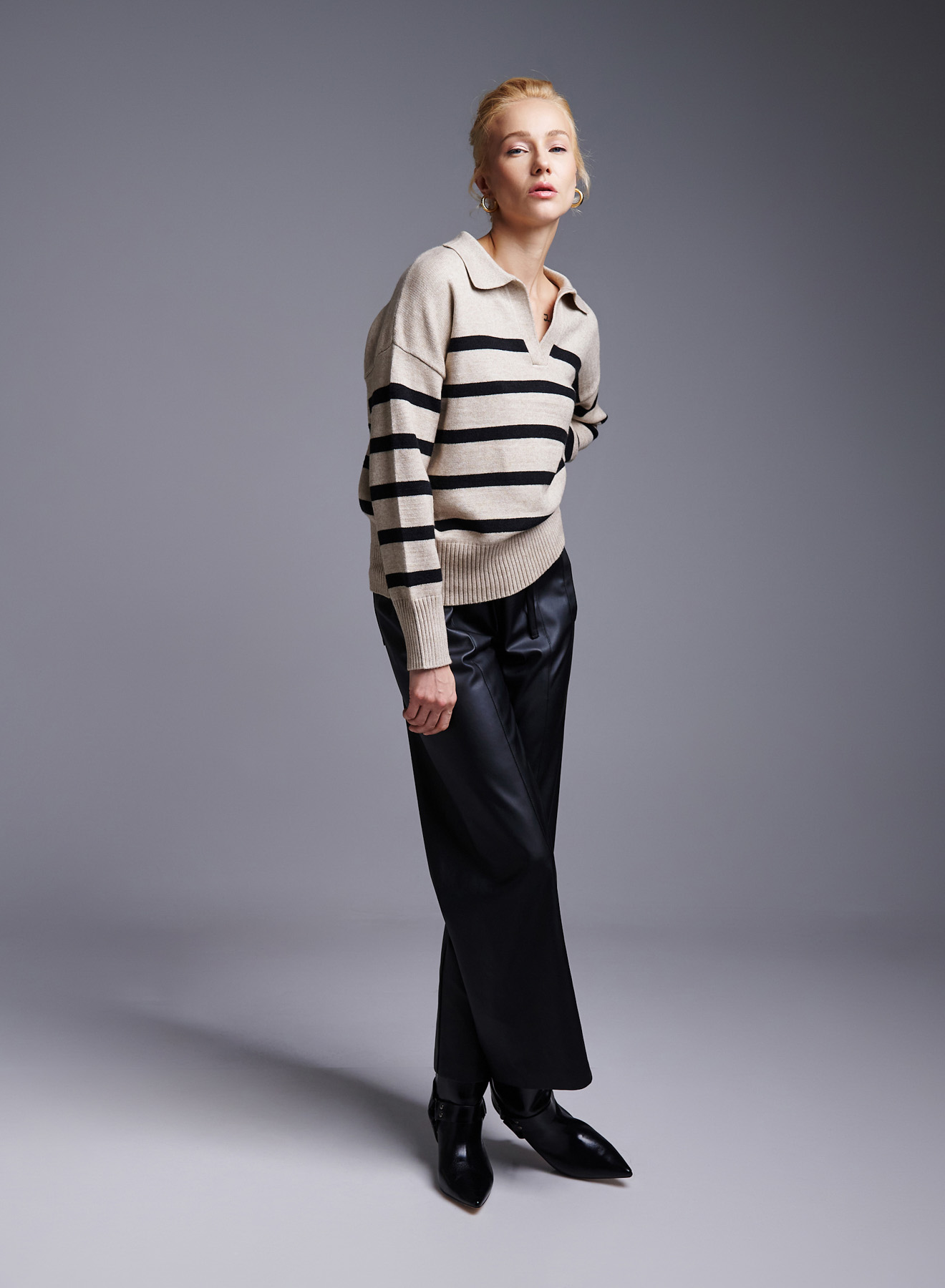 Beige-Black striped Sweater with lapel and V neckline Melody - 1