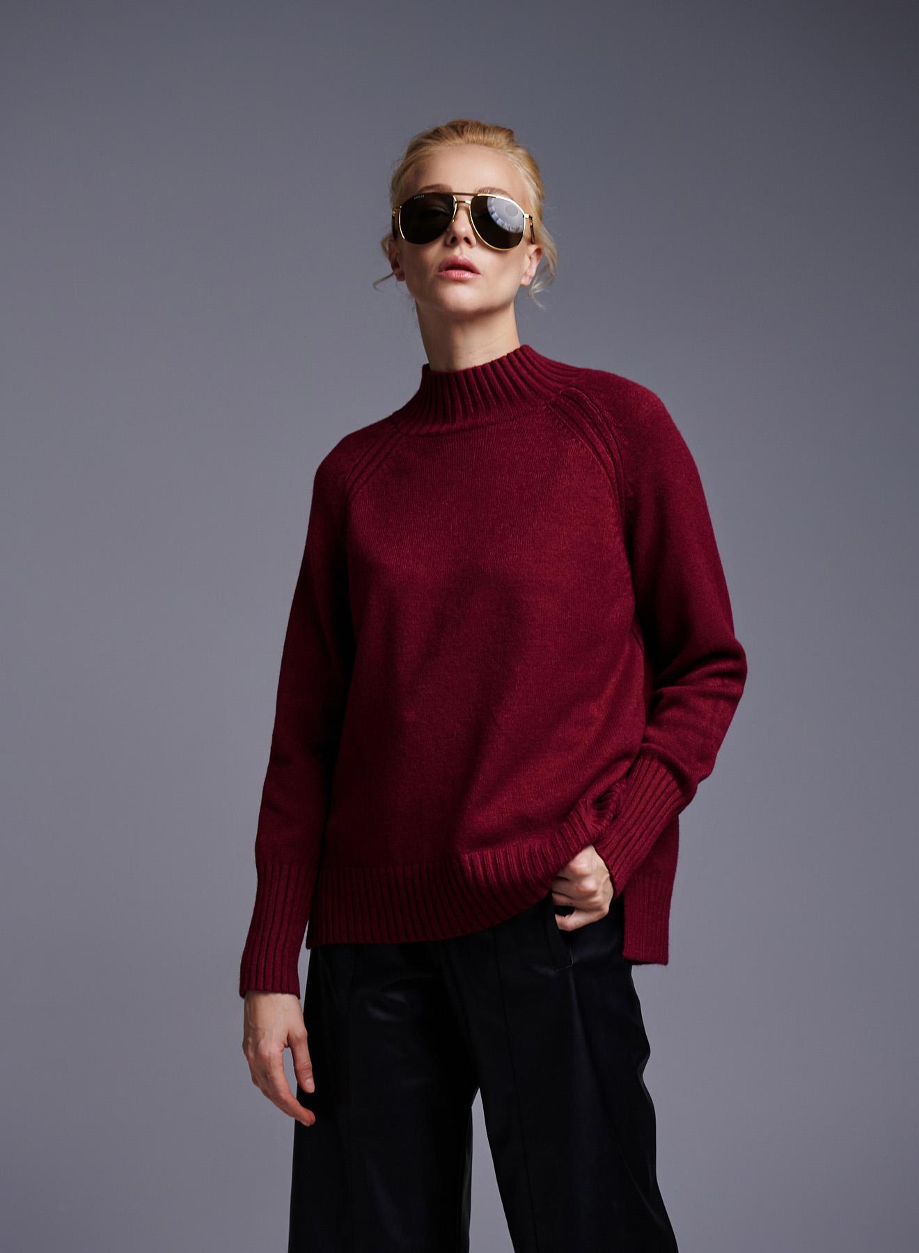 Bordeaux half-turtleneck Sweater with side slits Lablume - 1