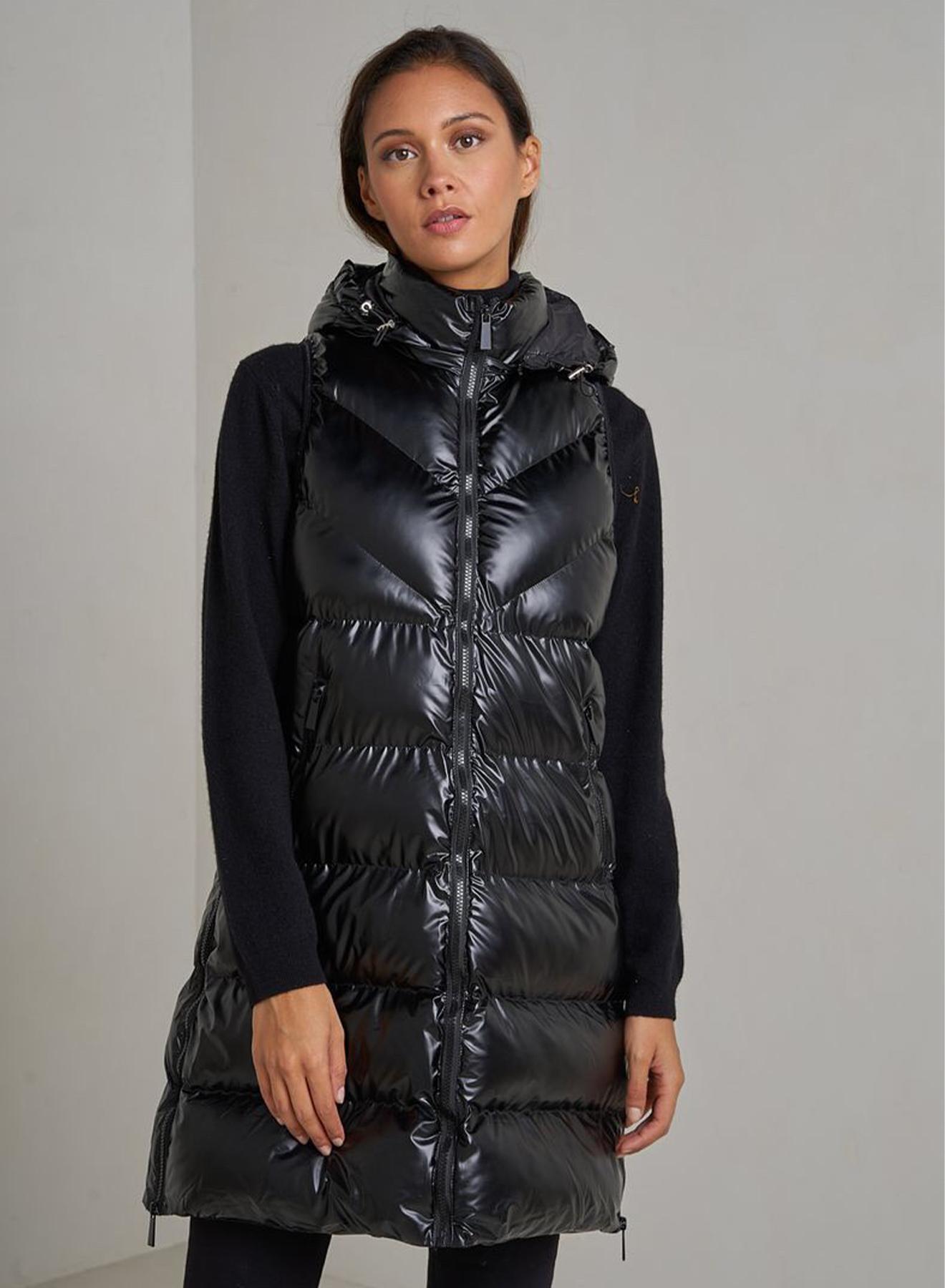  Long sleeveless puffer jacket with side zip and detachable hood - 1