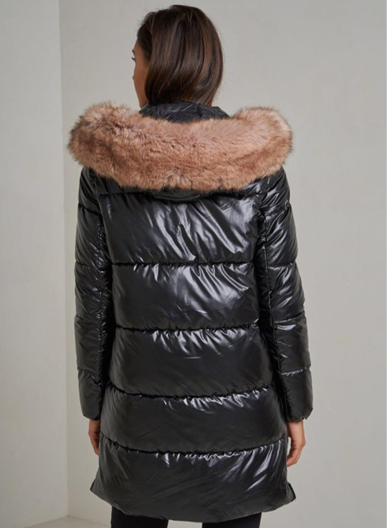 Puffer jacket with zip on the side and hood with fur - 4