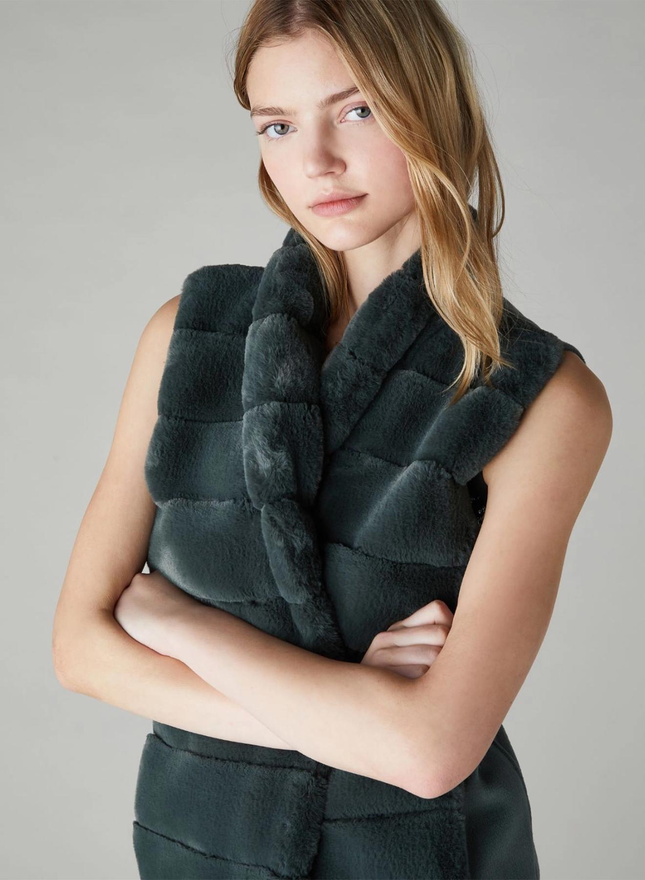 Green long quilted, padded Gilet Emme Marella - 2