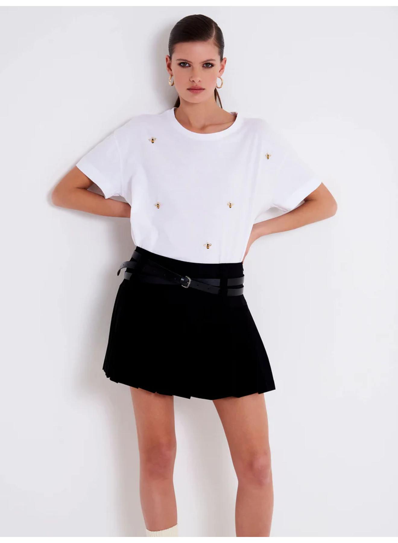 T-shirt with Bee decoration - 1