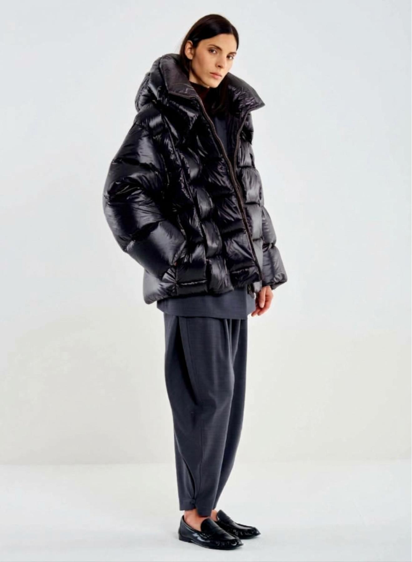 Black oversized down Jacket with hood Vicolo - 1